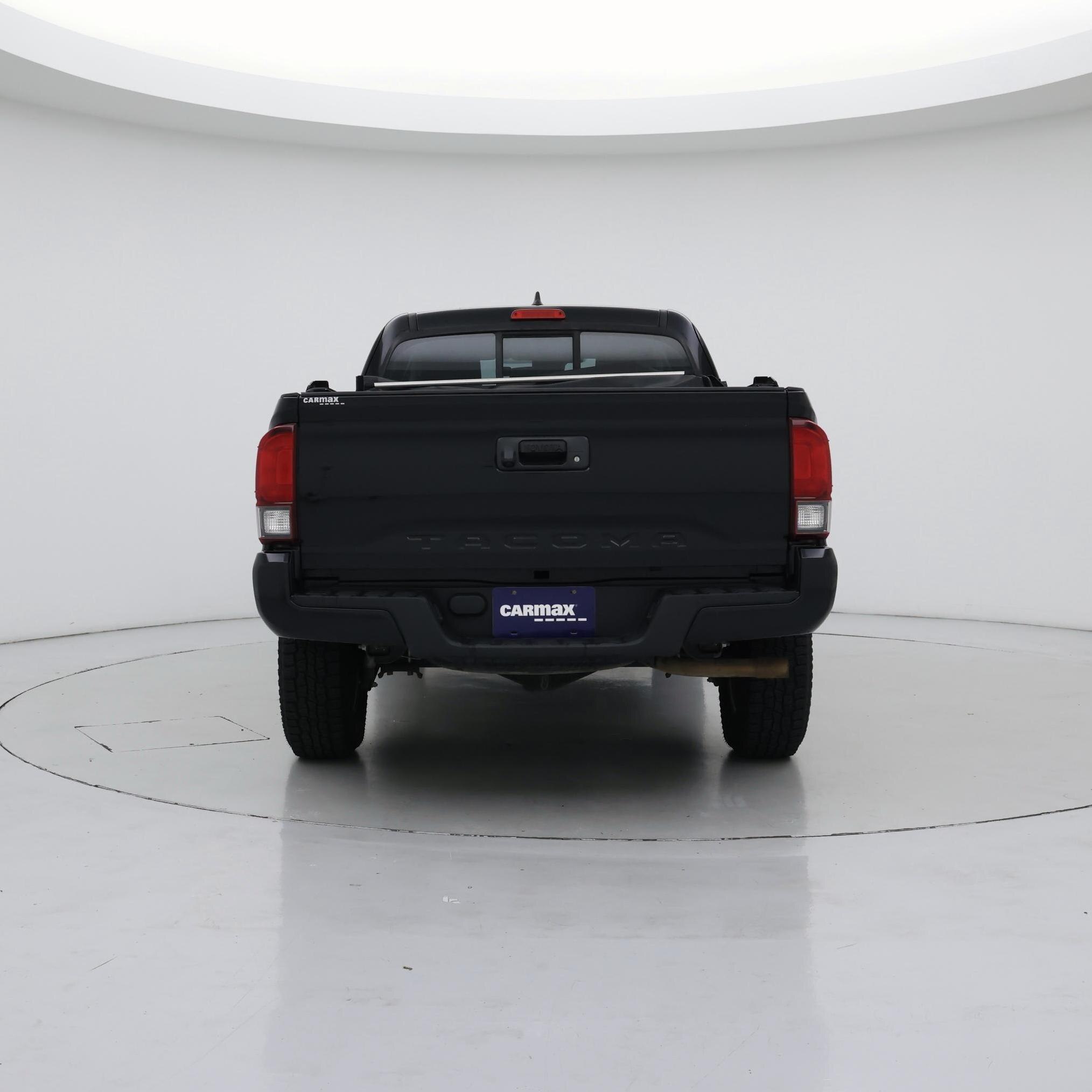 Thumbnail: 2018 Toyota Tacoma - 6