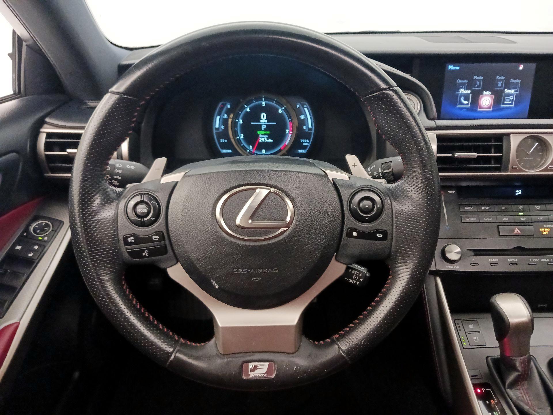 Thumbnail: 2015 Lexus IS - 10