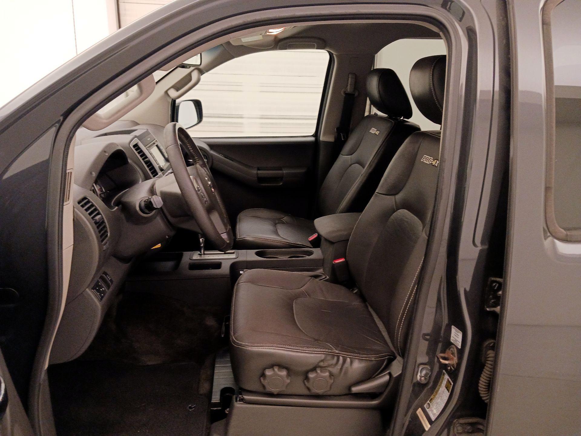 Thumbnail: 2013 Nissan Xterra - 9