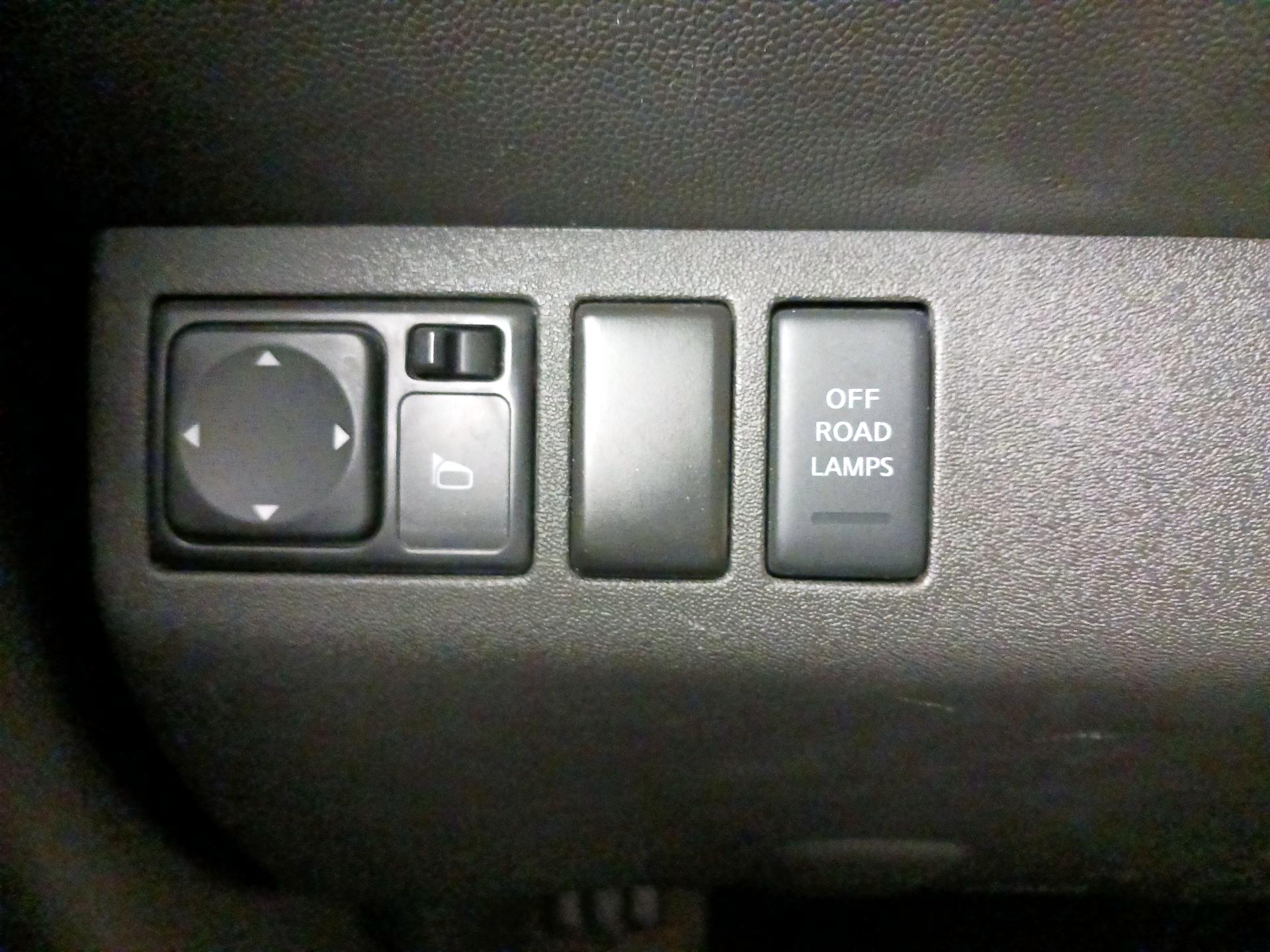 Thumbnail: 2013 Nissan Xterra - 11