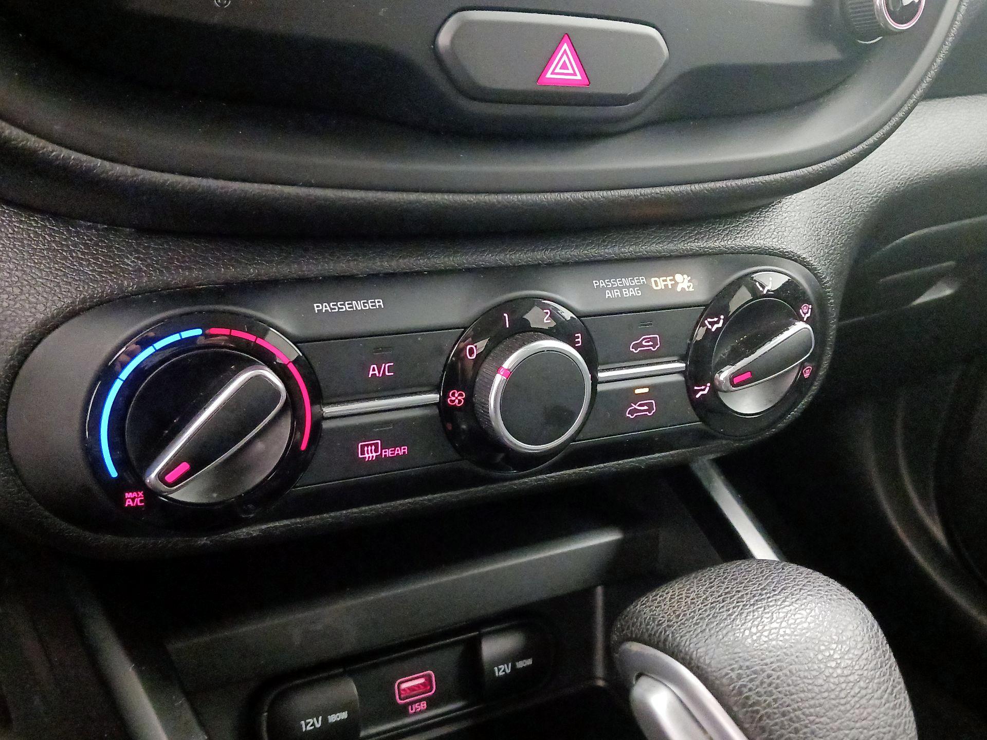 Thumbnail: 2021 Kia Soul - 16