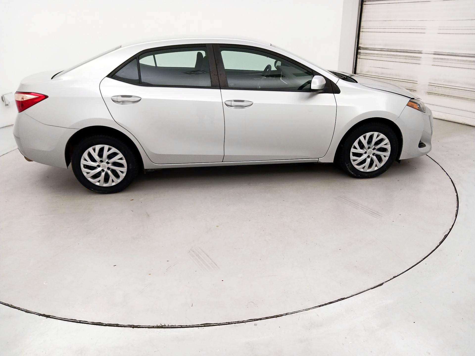Thumbnail: 2018 Toyota Corolla - 4