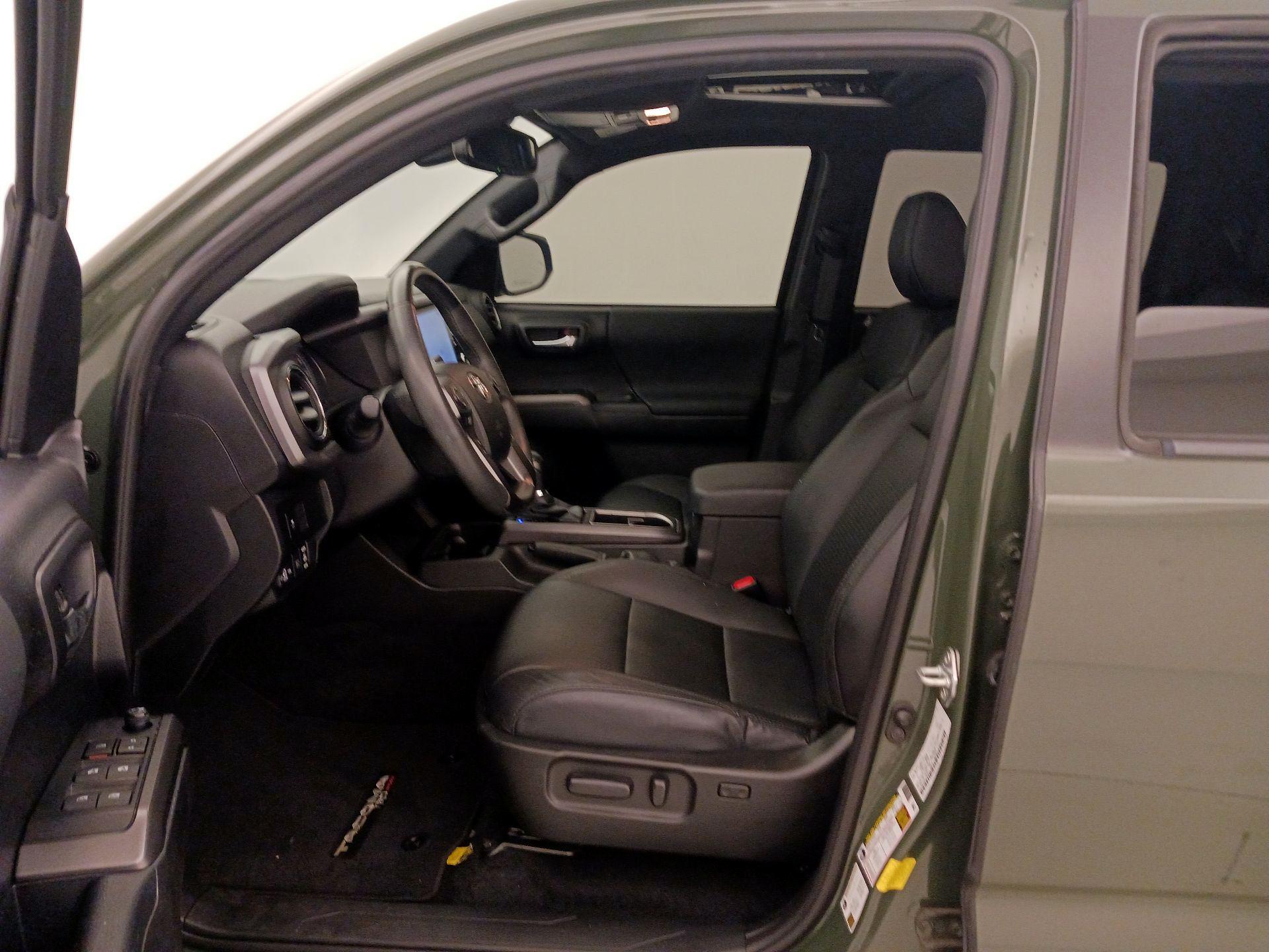 Thumbnail: 2021 Toyota Tacoma - 11