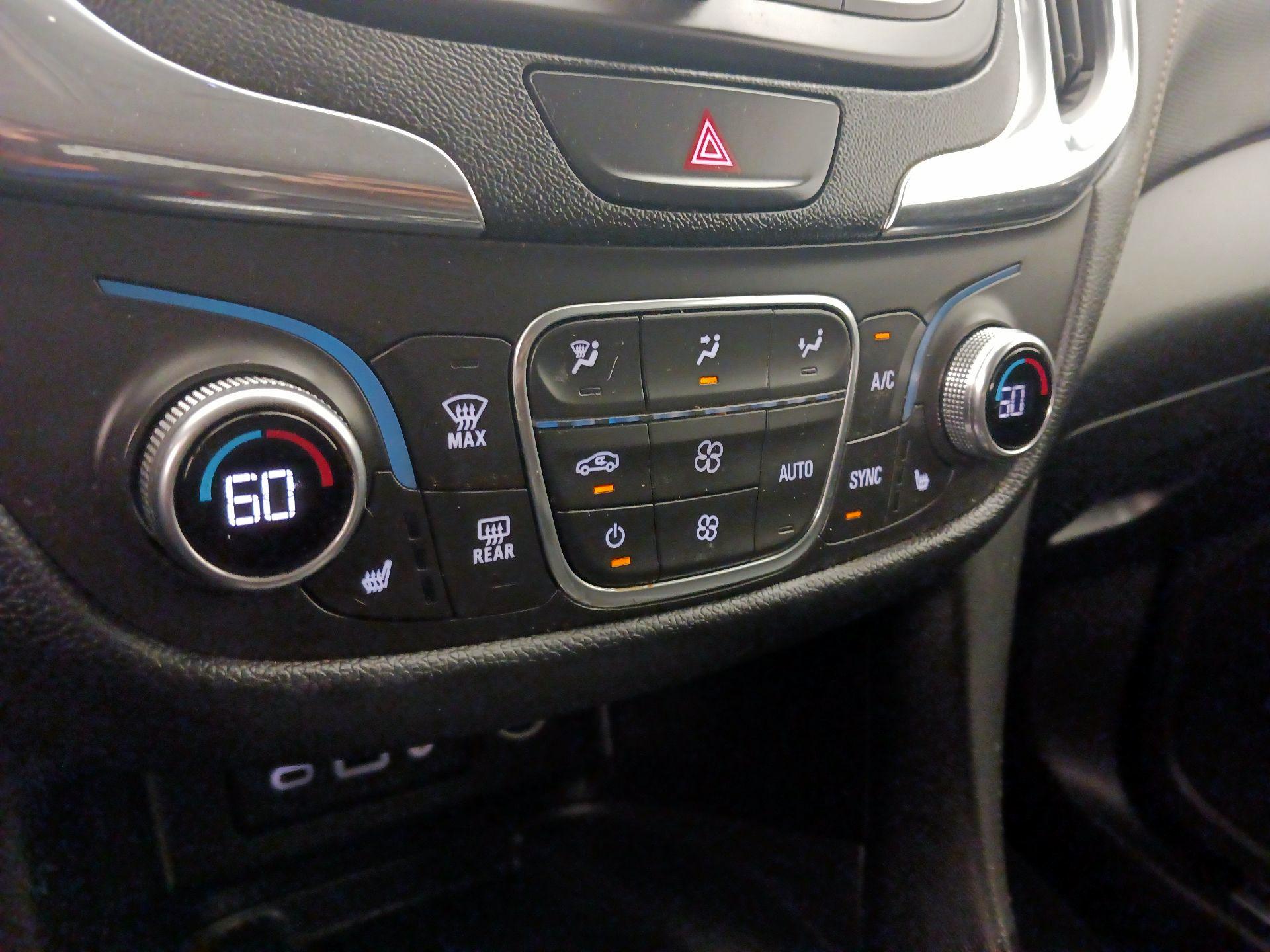 Thumbnail: 2019 Chevrolet Equinox - 16