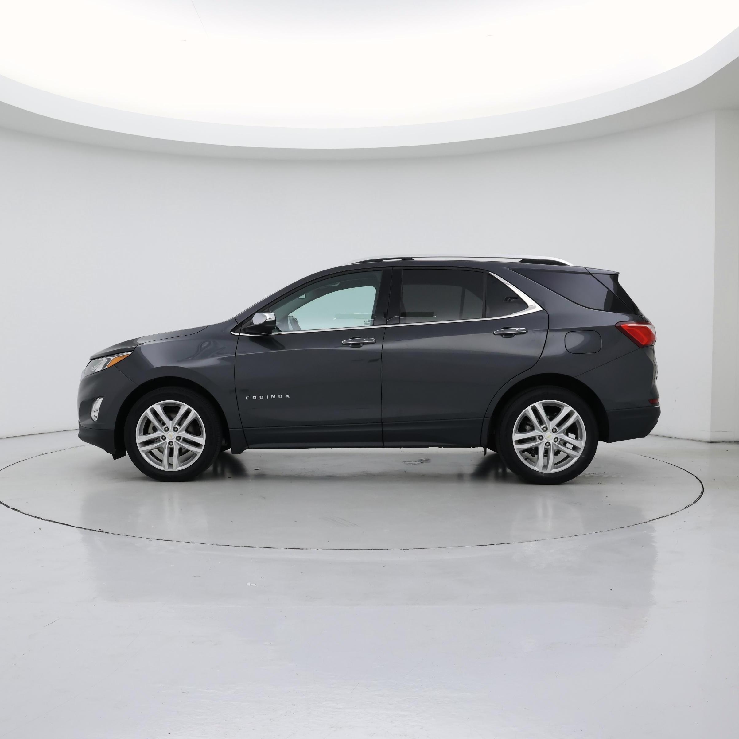 Thumbnail: 2019 Chevrolet Equinox - 3
