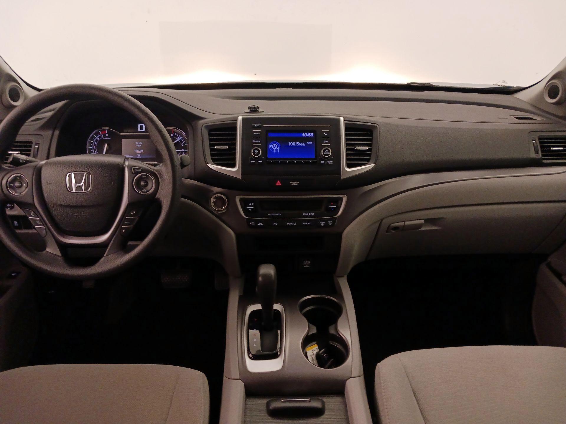 Thumbnail: 2016 Honda Pilot - 9
