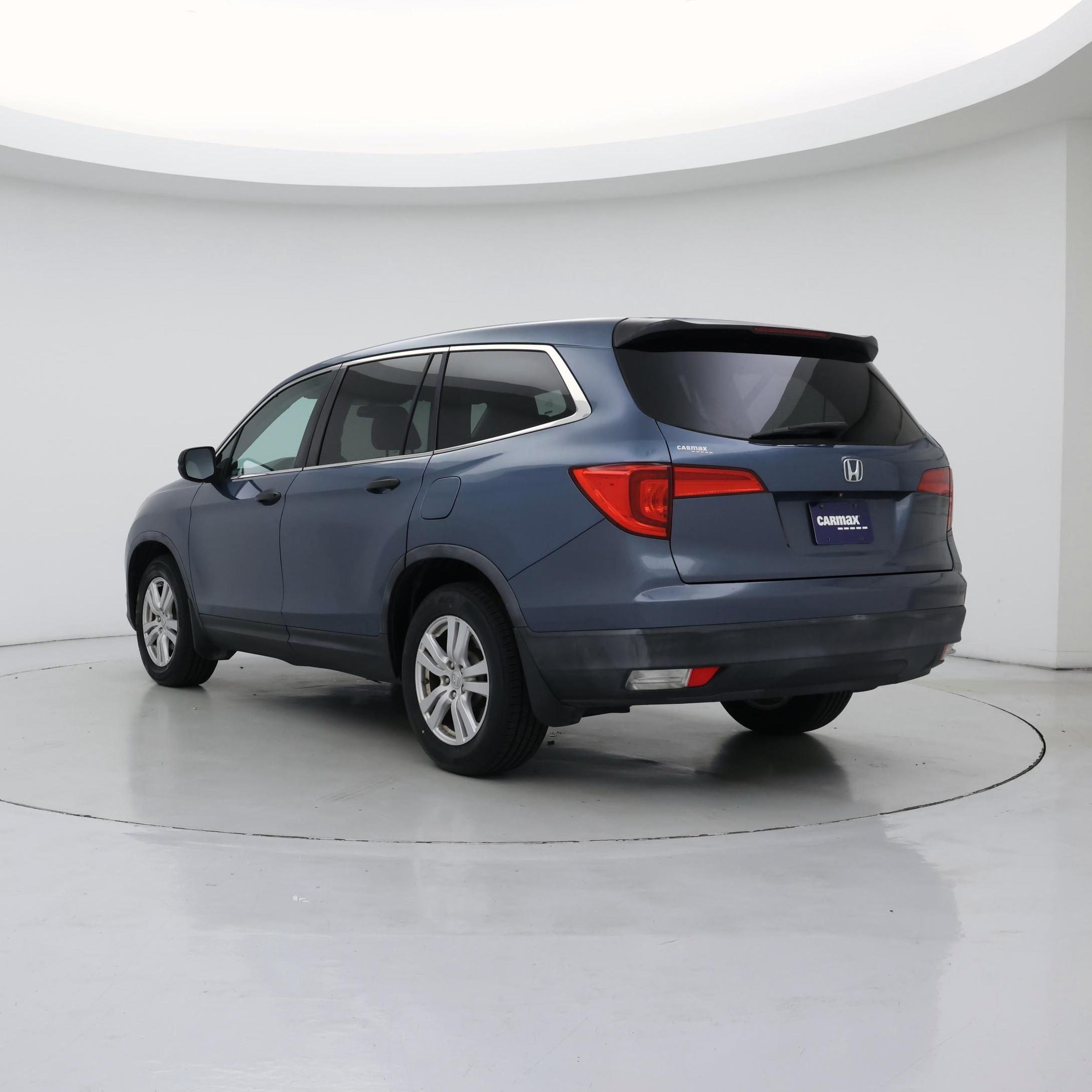 Thumbnail: 2016 Honda Pilot - 2