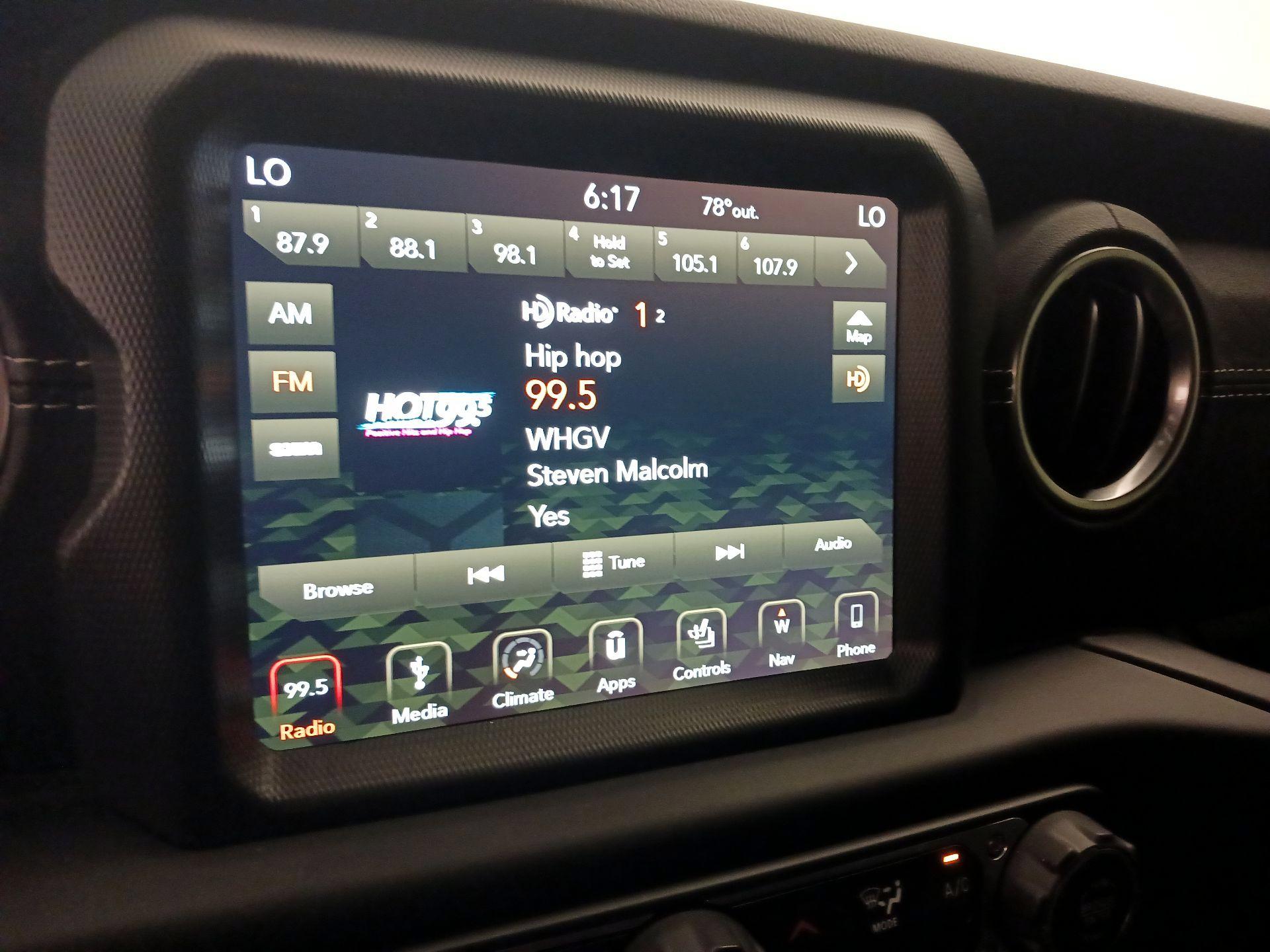 Thumbnail: 2019 Jeep Wrangler - 16