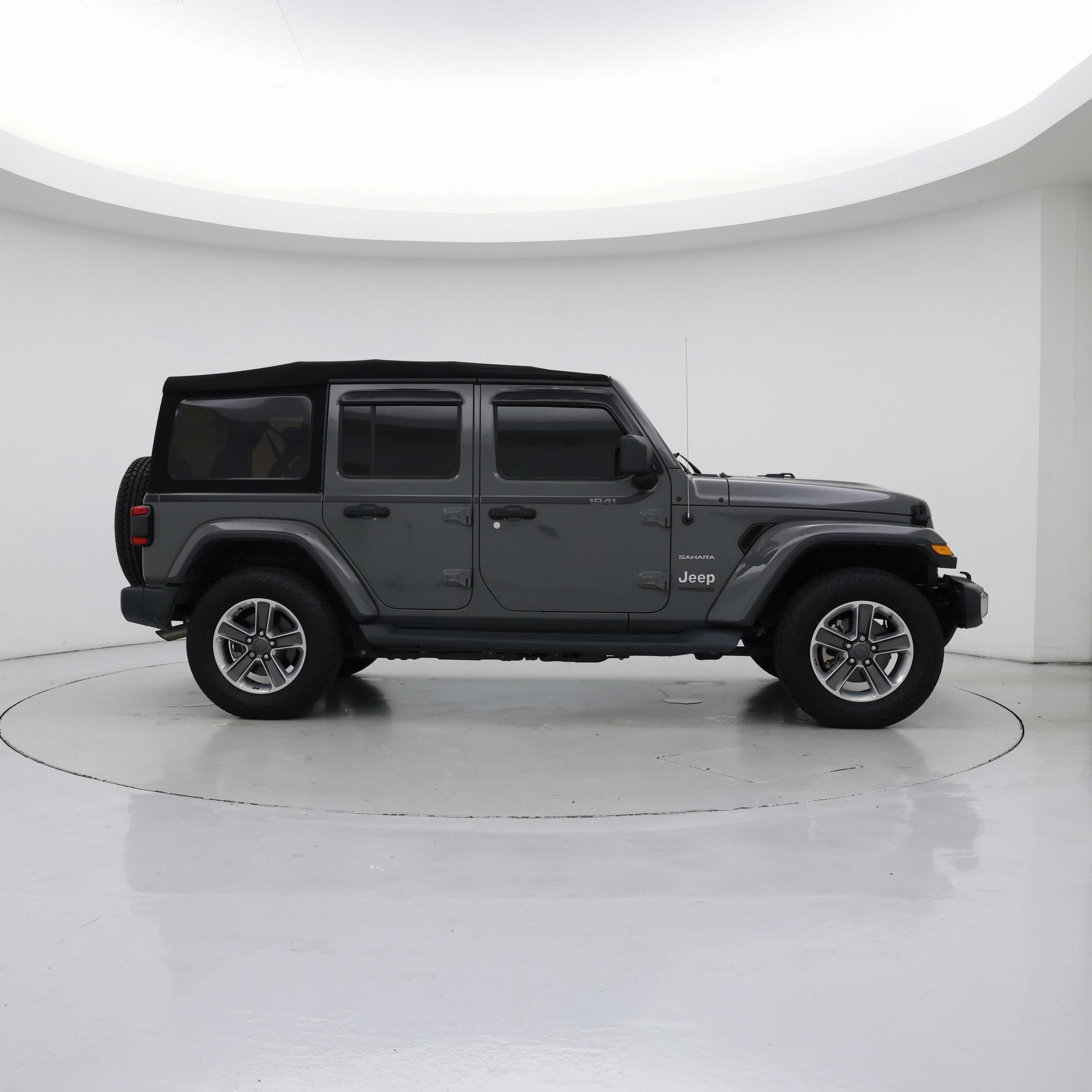 Thumbnail: 2019 Jeep Wrangler - 7