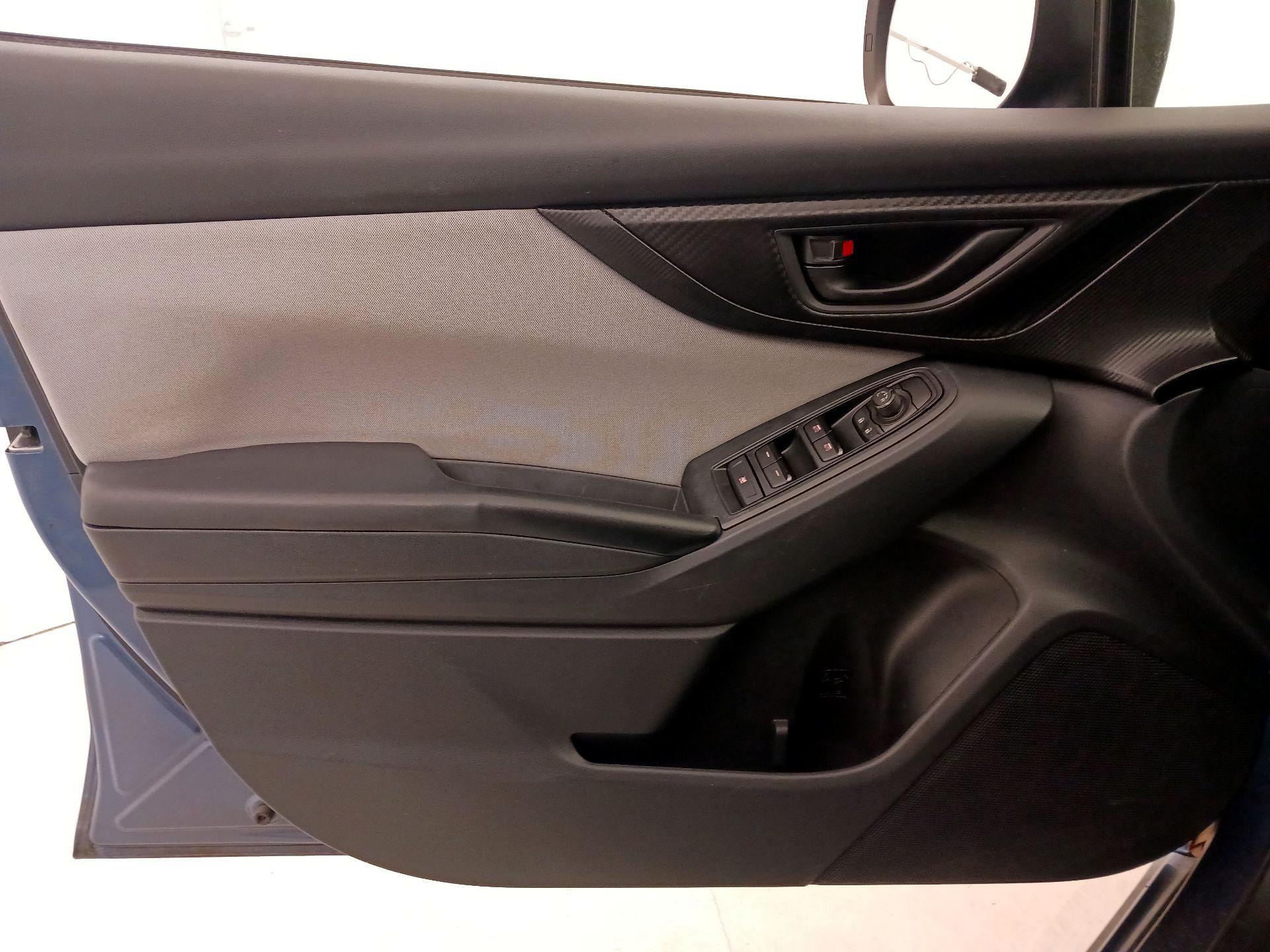 Thumbnail: 2018 Subaru Crosstrek - 12