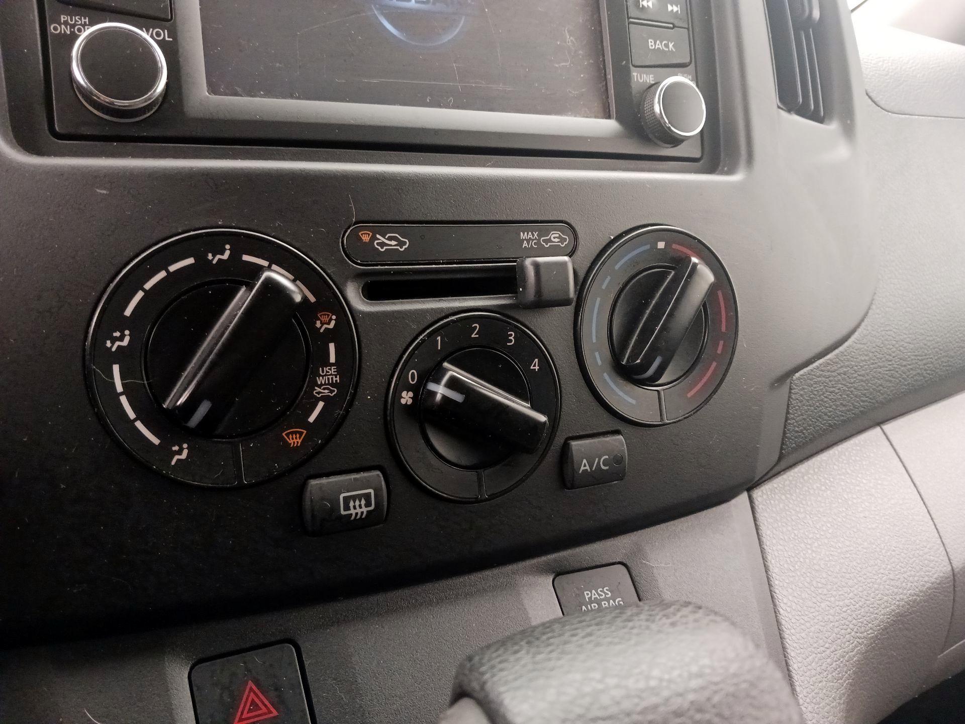 Thumbnail: 2018 Nissan NV200 - 17