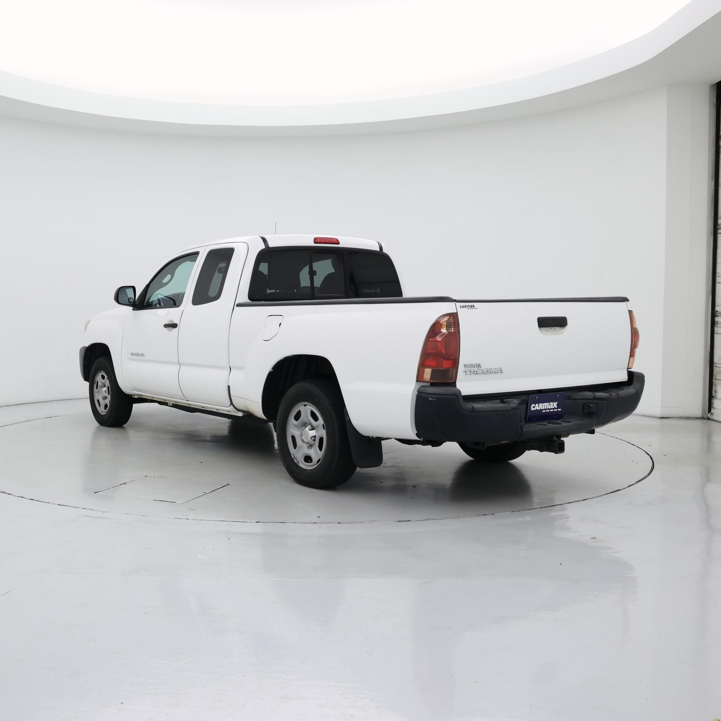 Thumbnail: 2014 Toyota Tacoma - 2