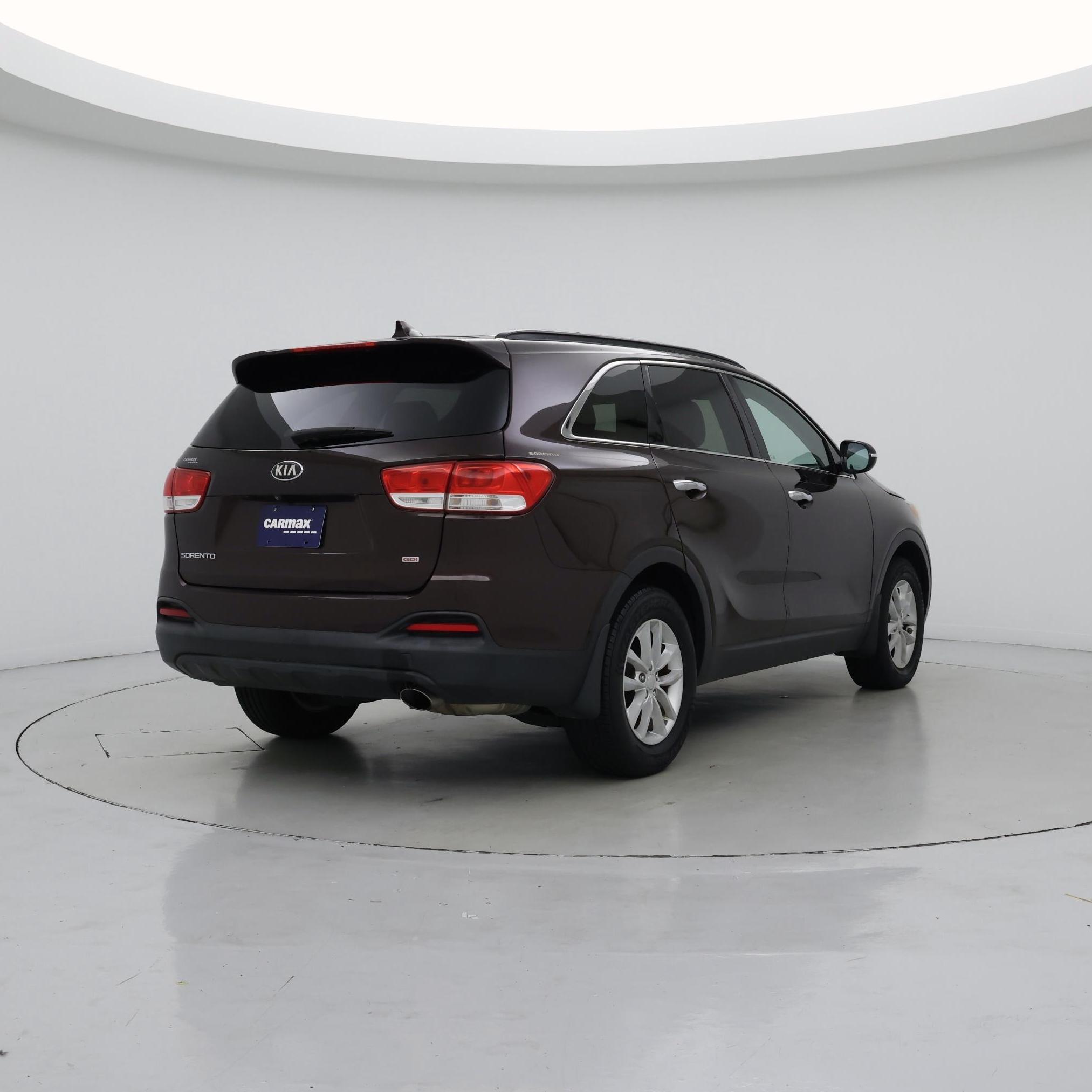 Thumbnail: 2016 Kia Sorento - 8