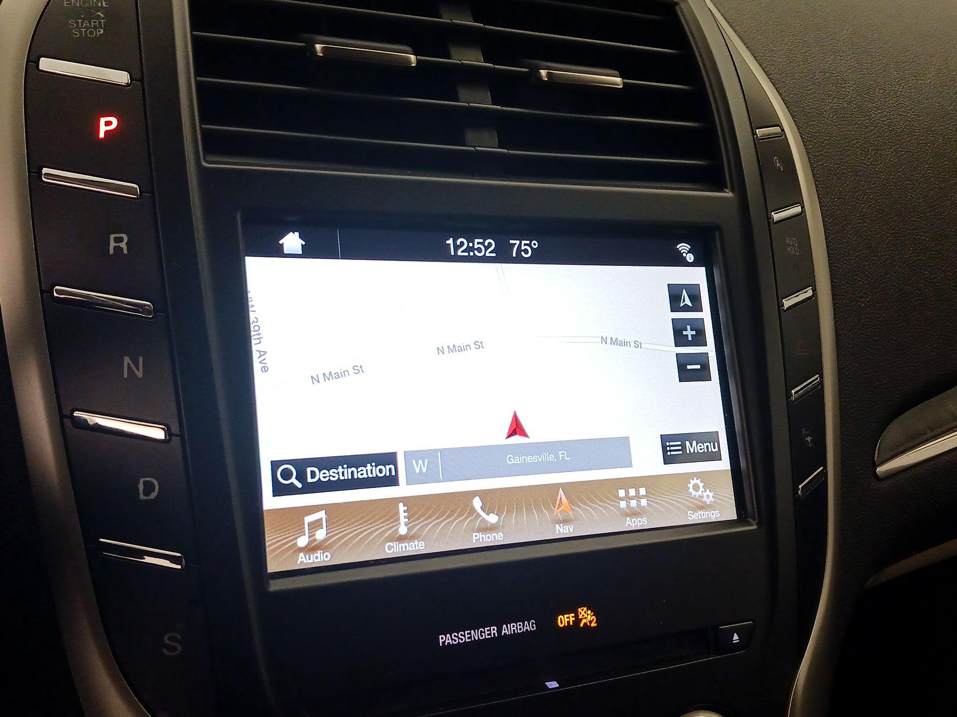 Thumbnail: 2019 Lincoln MKC - 14