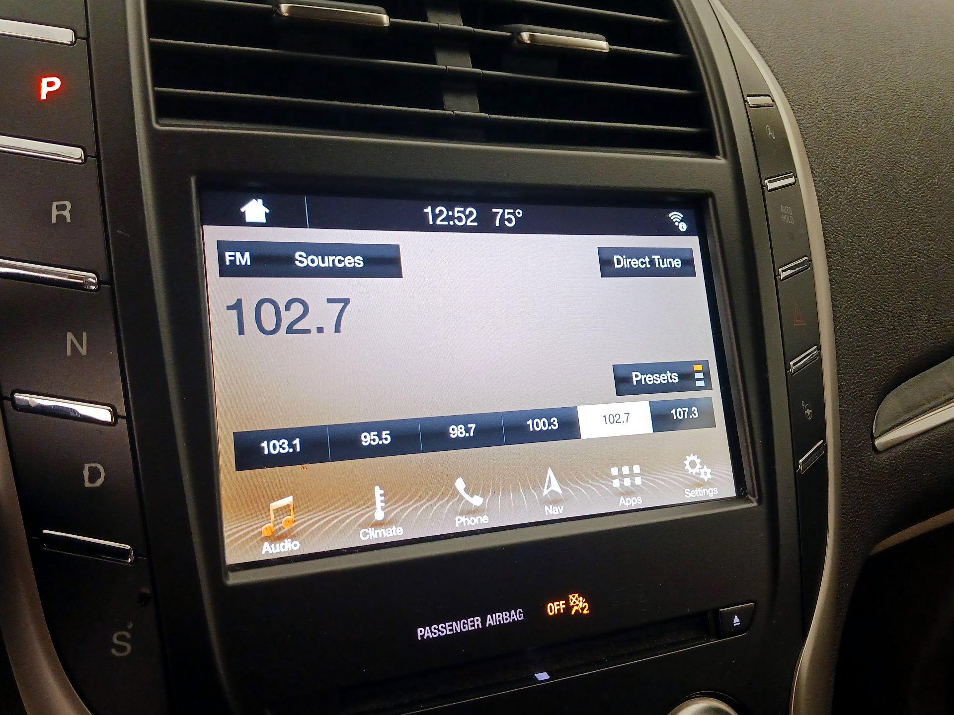 Thumbnail: 2019 Lincoln MKC - 16