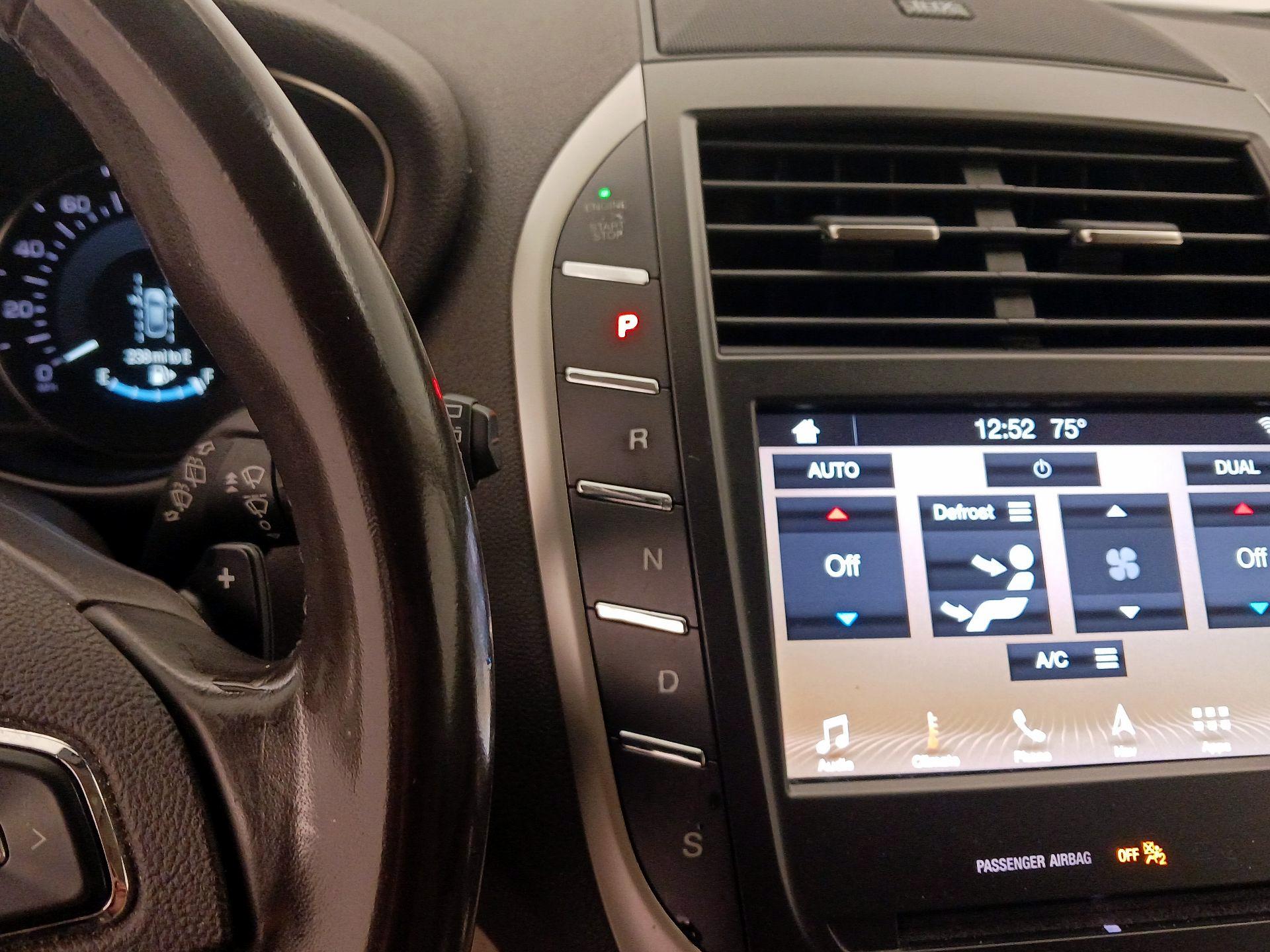 Thumbnail: 2019 Lincoln MKC - 18