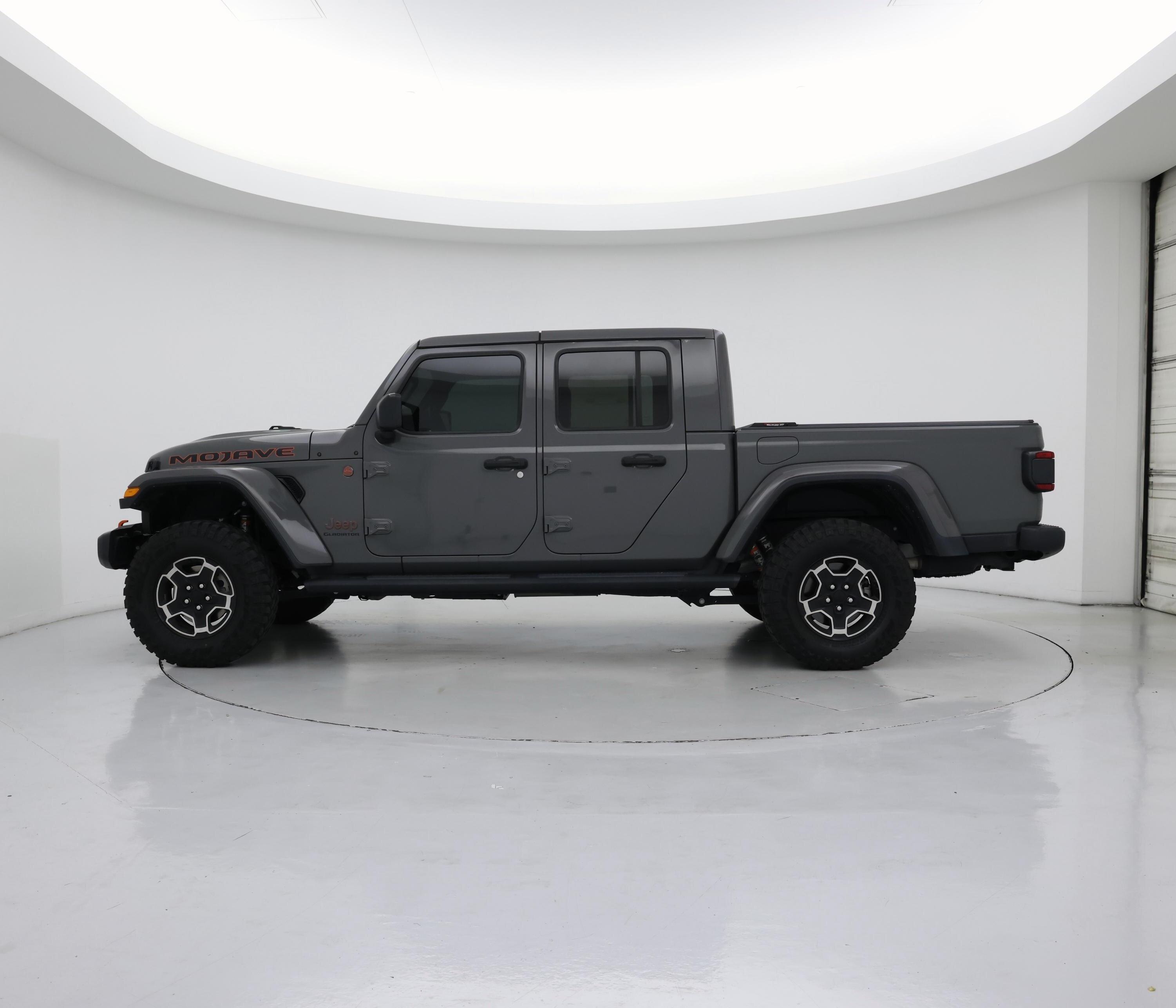 Thumbnail: 2021 Jeep Gladiator - 3