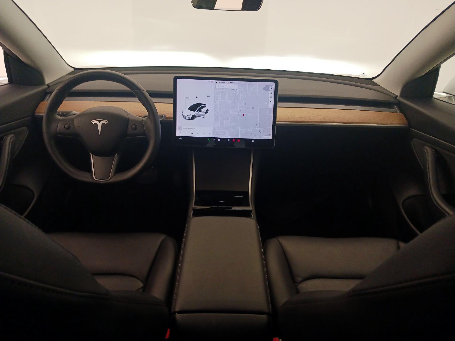 Thumbnail: 2020 Tesla Model 3 - 9