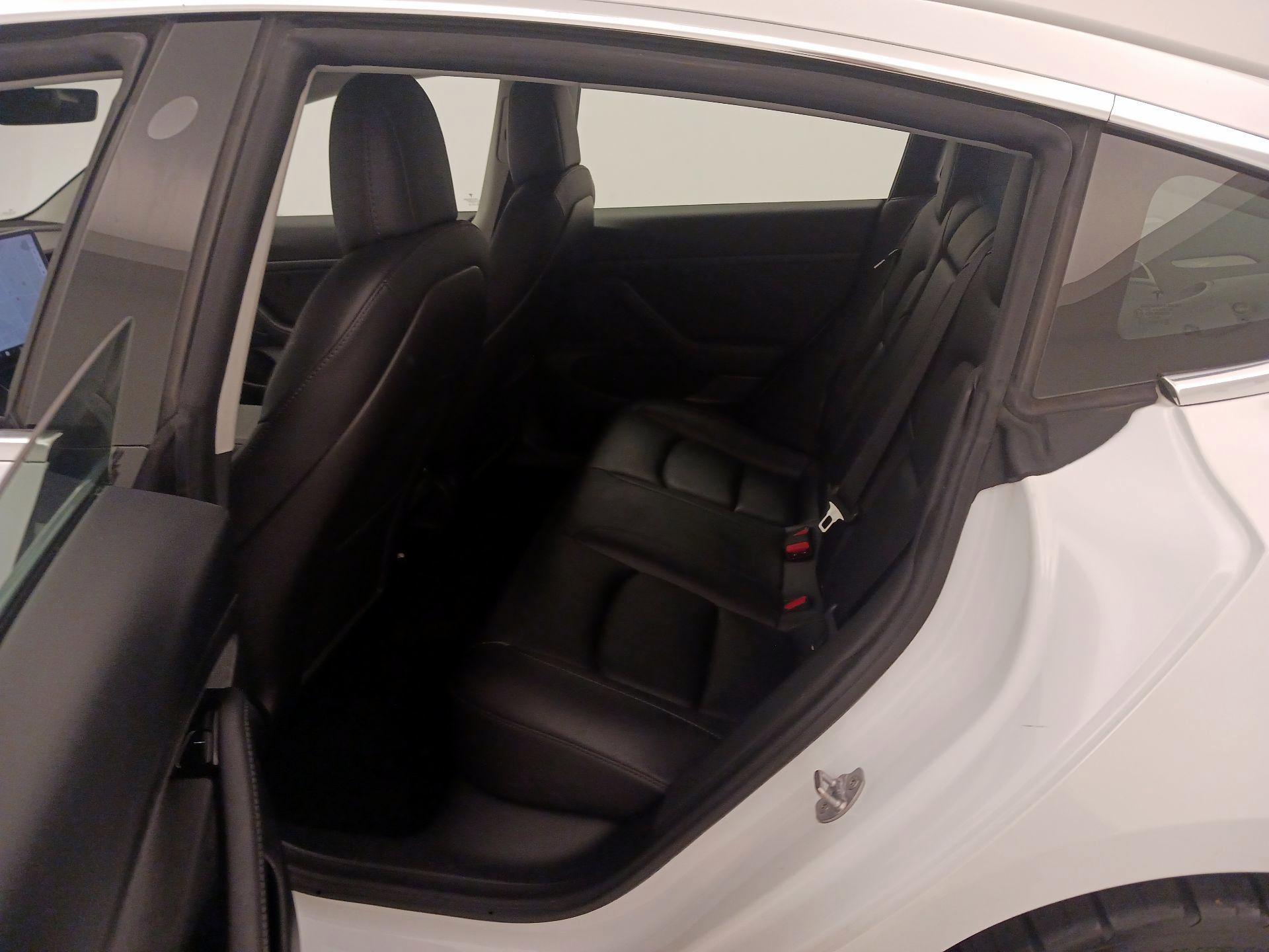 Thumbnail: 2020 Tesla Model 3 - 20
