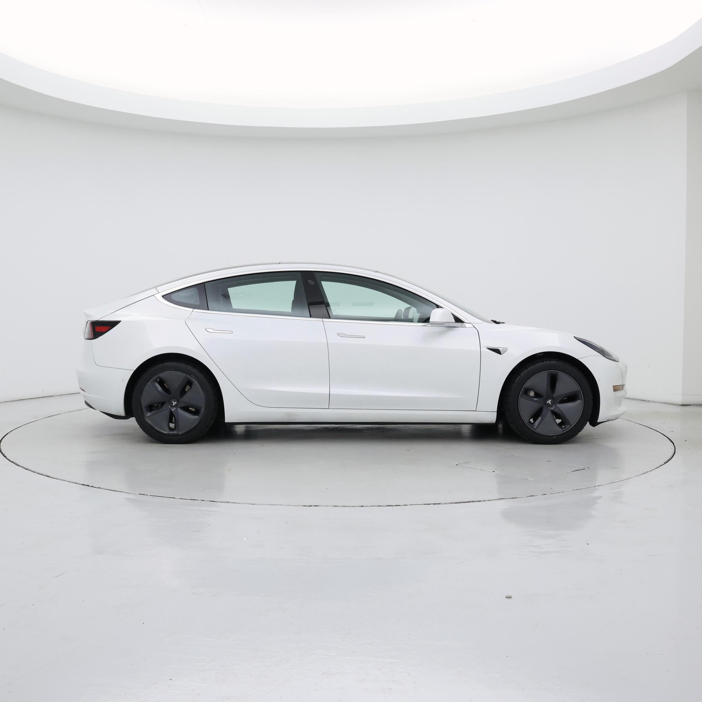 Thumbnail: 2020 Tesla Model 3 - 7