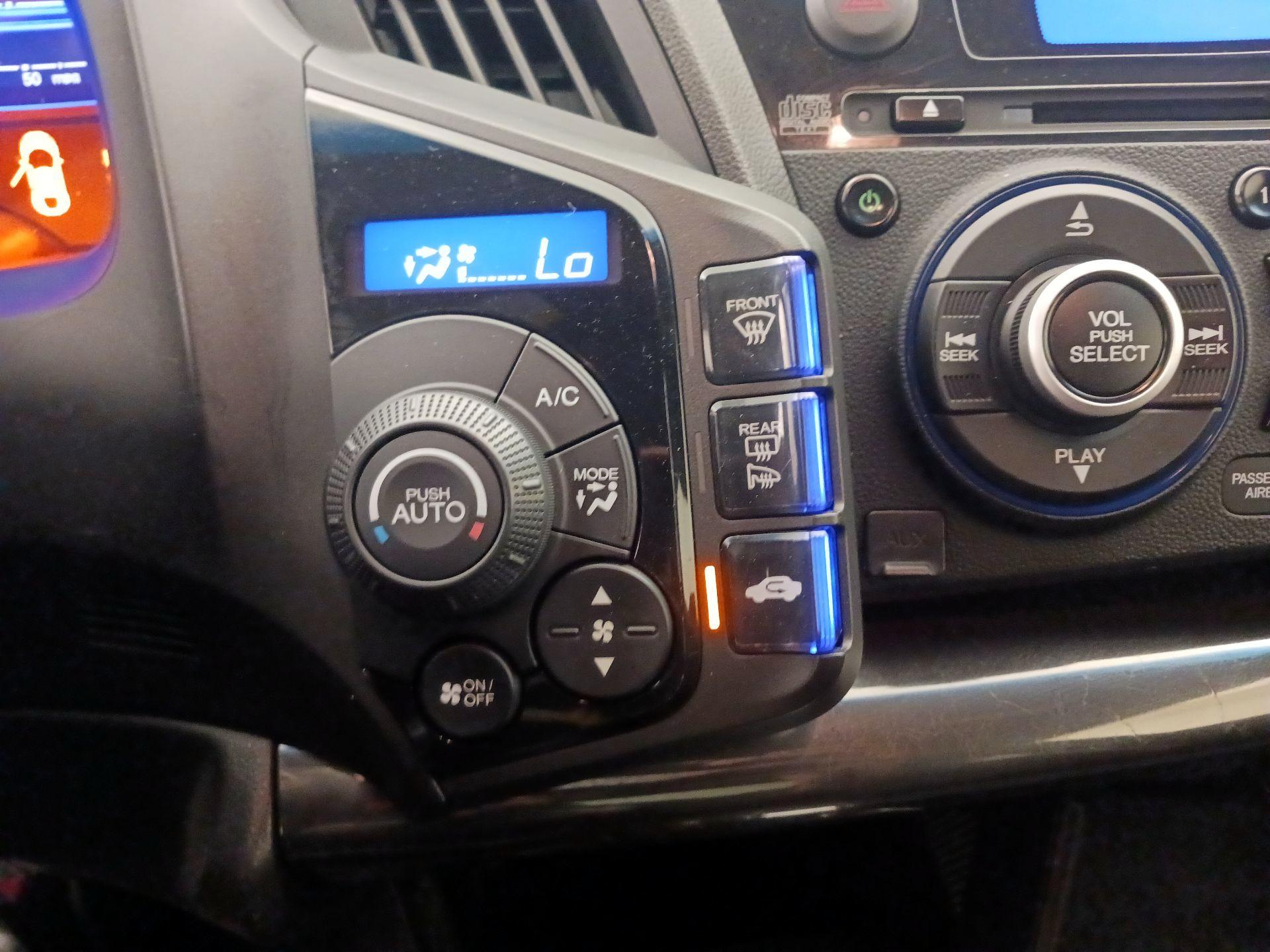 Thumbnail: 2015 Honda CR-Z - 16