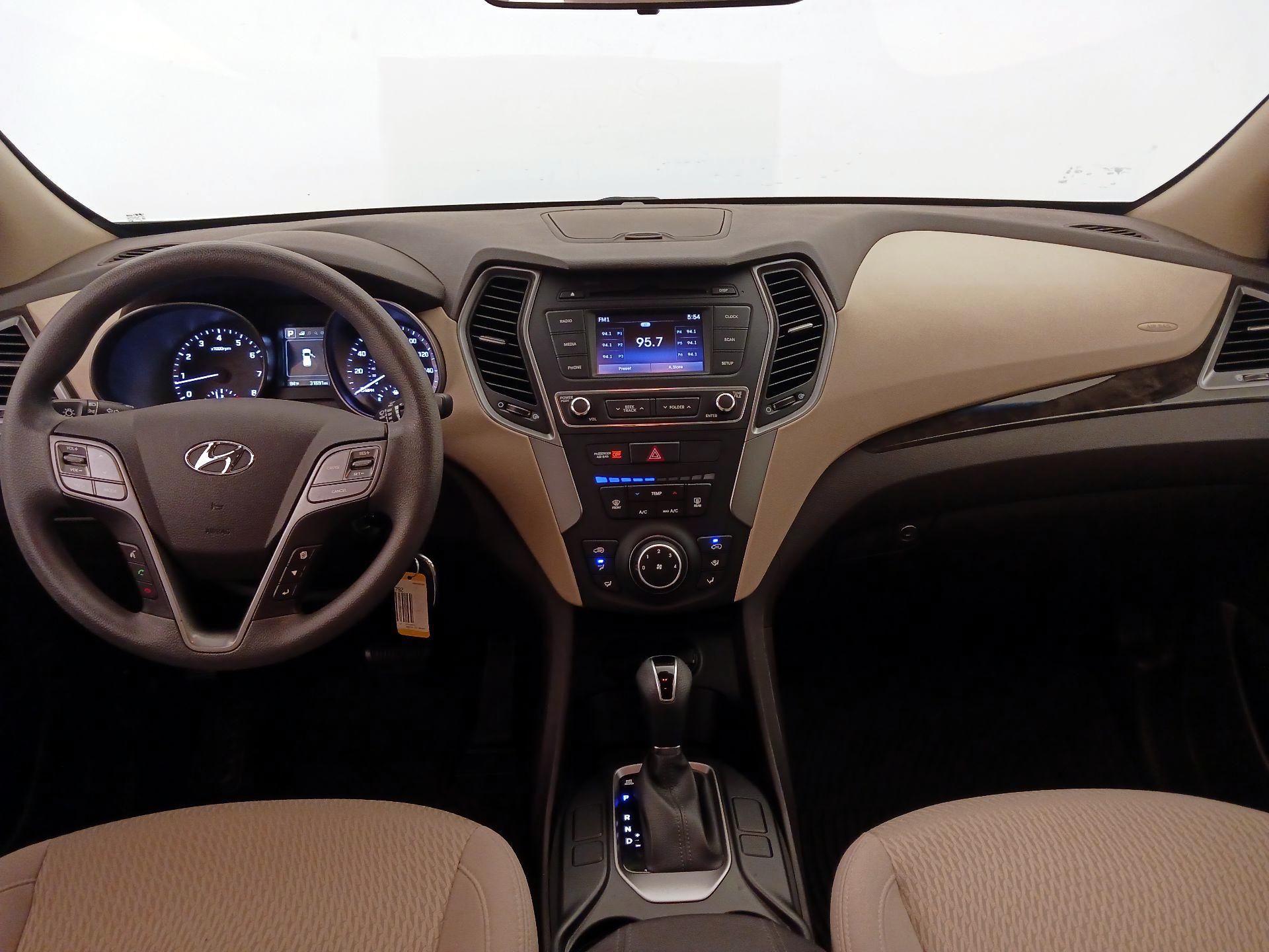 Thumbnail: 2018 Hyundai Santa Fe - 9