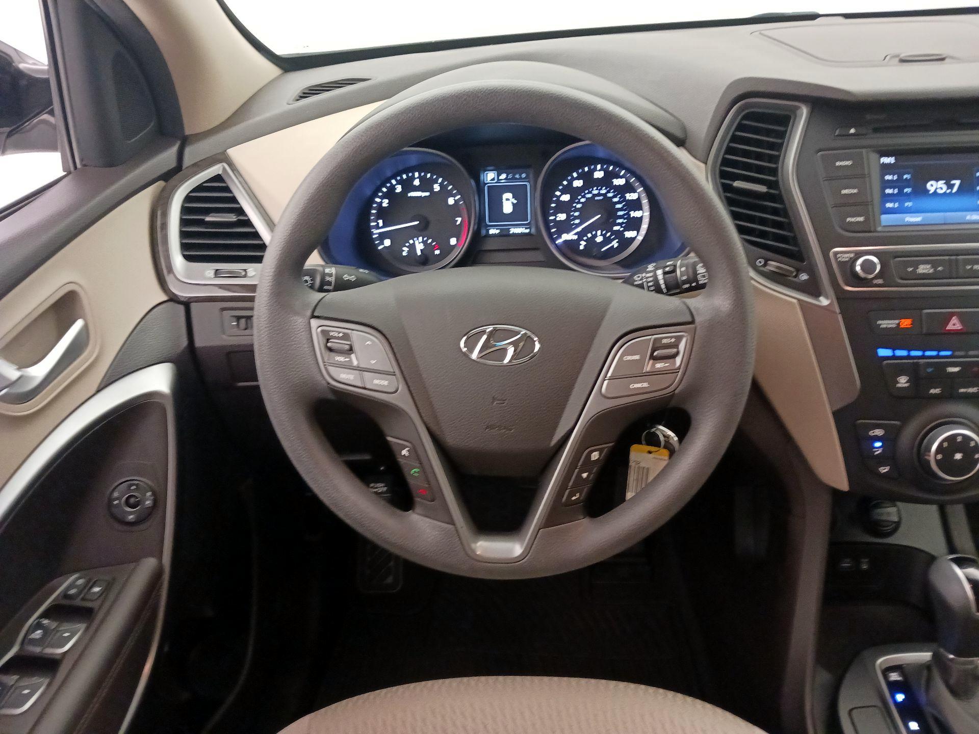 Thumbnail: 2018 Hyundai Santa Fe - 10