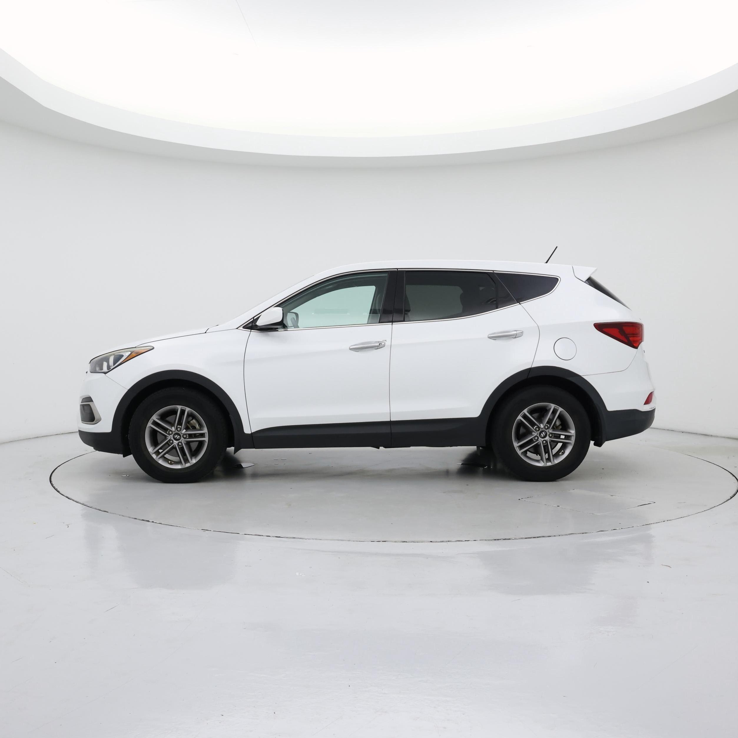 Thumbnail: 2018 Hyundai Santa Fe - 3
