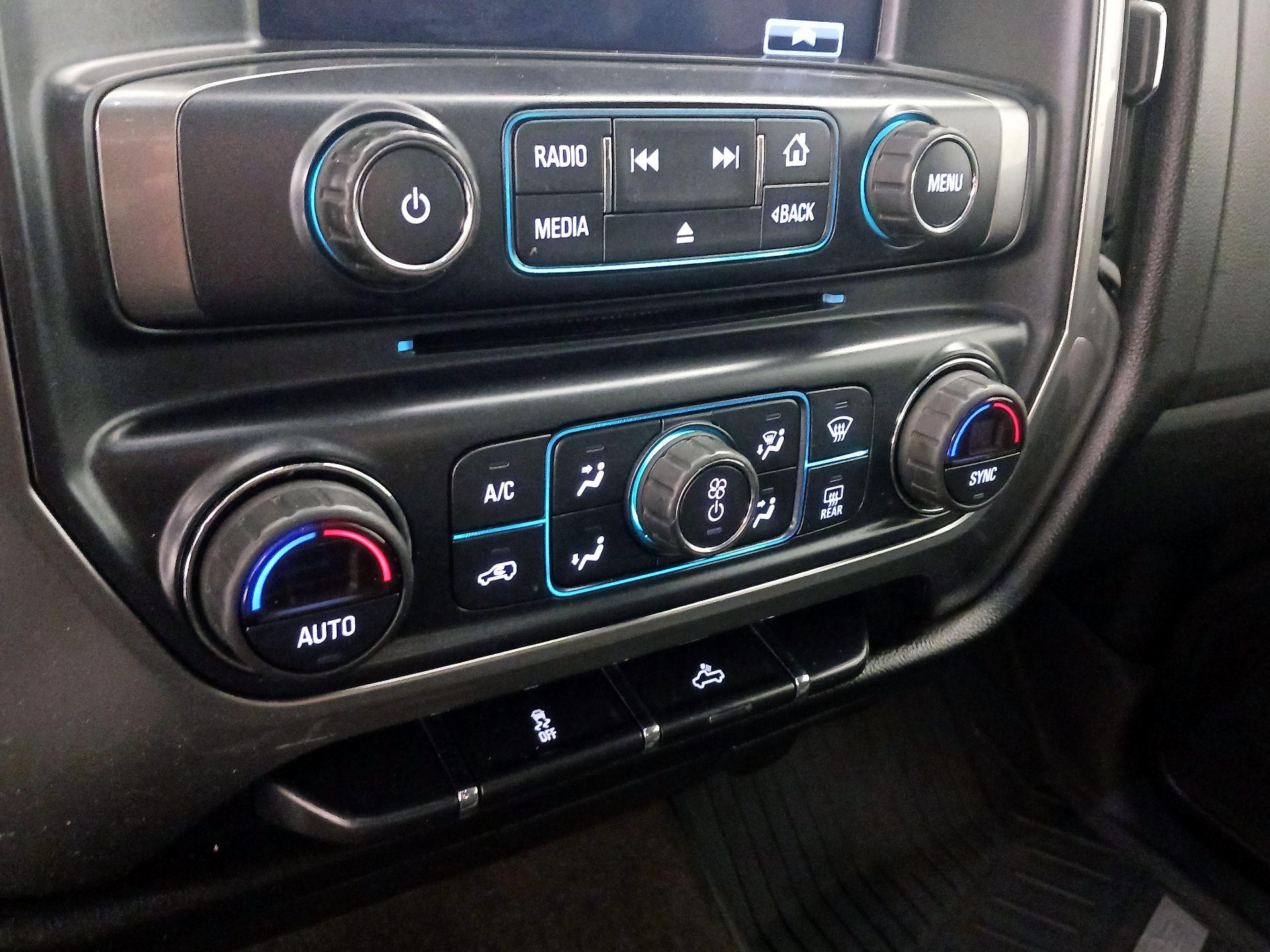 Thumbnail: 2017 Chevrolet Silverado 1500 - 16