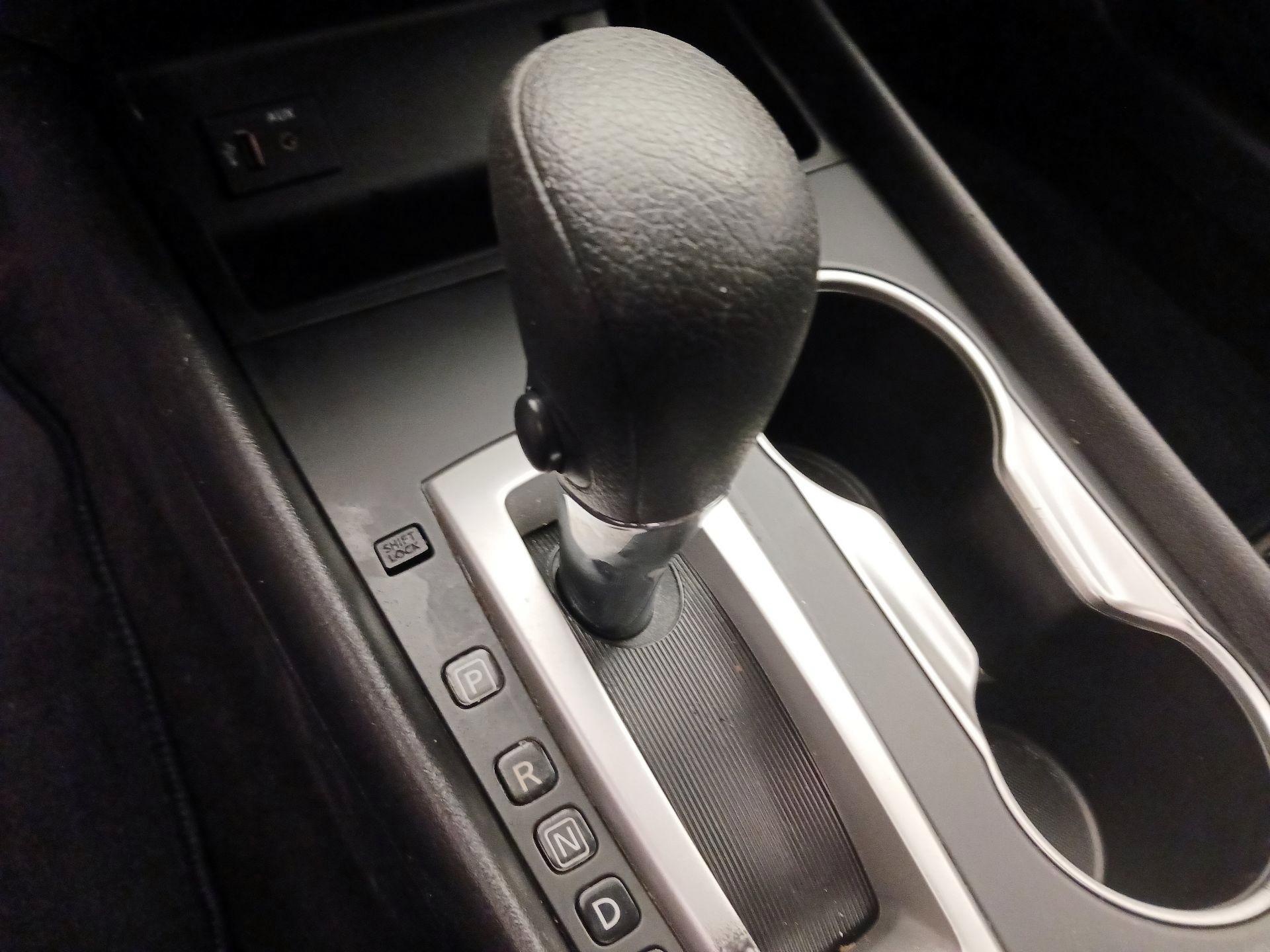 Thumbnail: 2016 Nissan Altima - 17