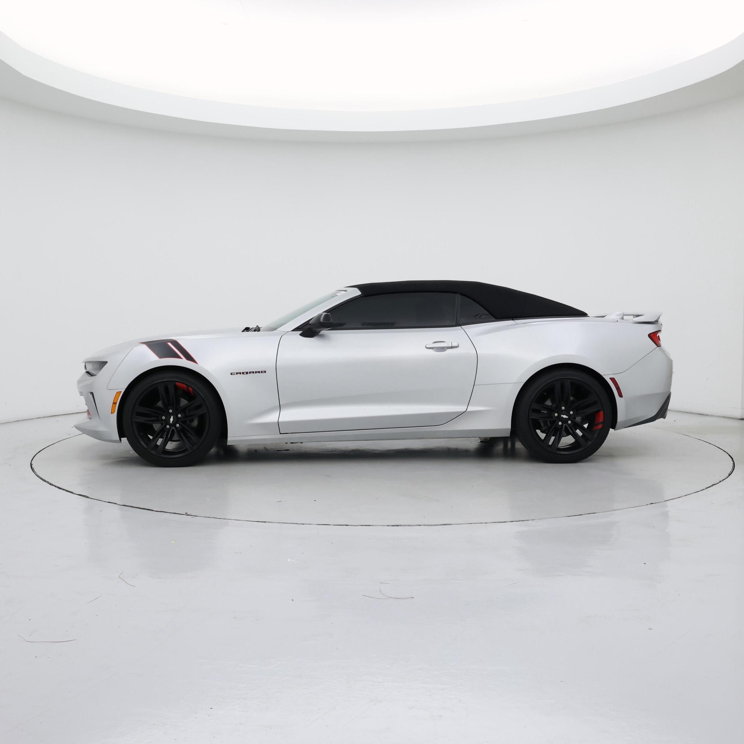 Thumbnail: 2018 Chevrolet Camaro - 3