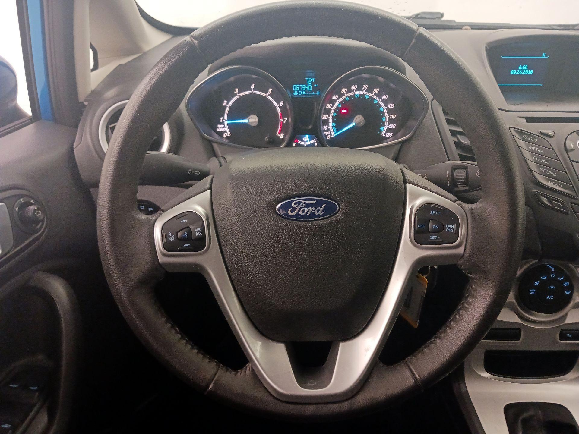 Thumbnail: 2016 Ford Fiesta - 10