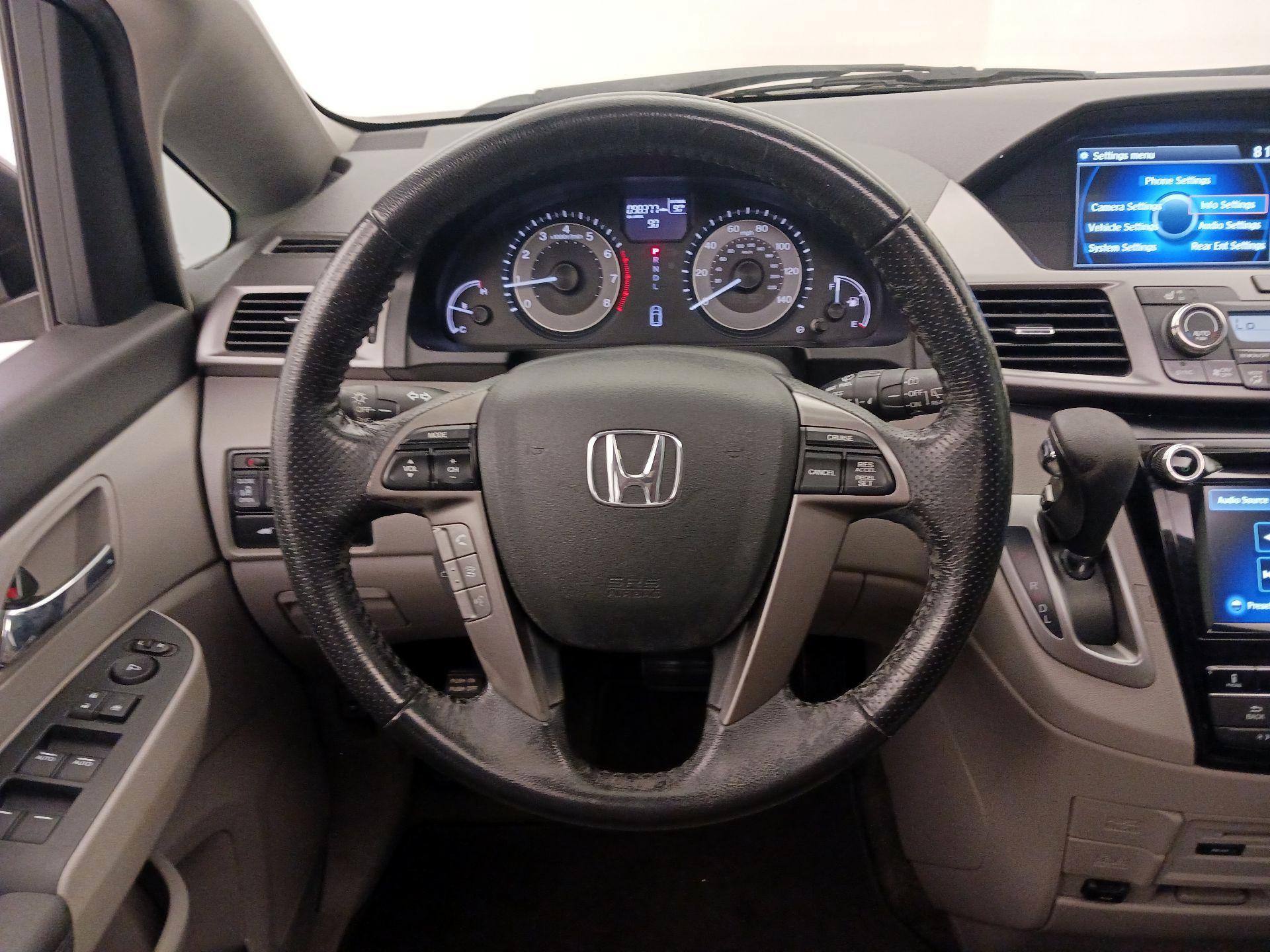 Thumbnail: 2015 Honda Odyssey - 10
