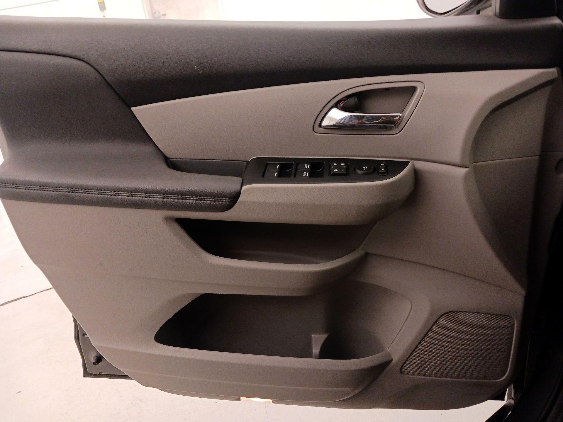 Thumbnail: 2015 Honda Odyssey - 12