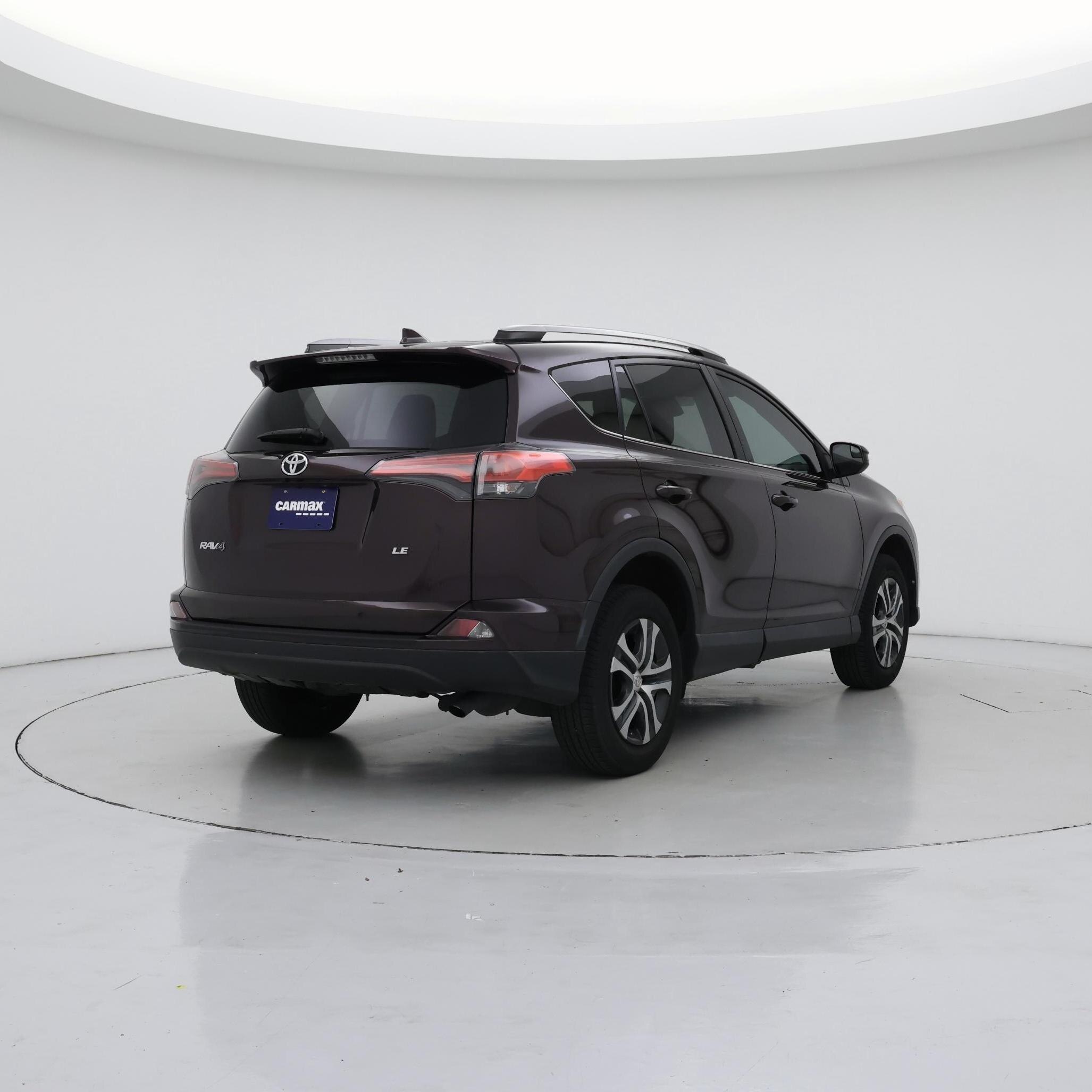 Thumbnail: 2018 Toyota RAV4 - 8