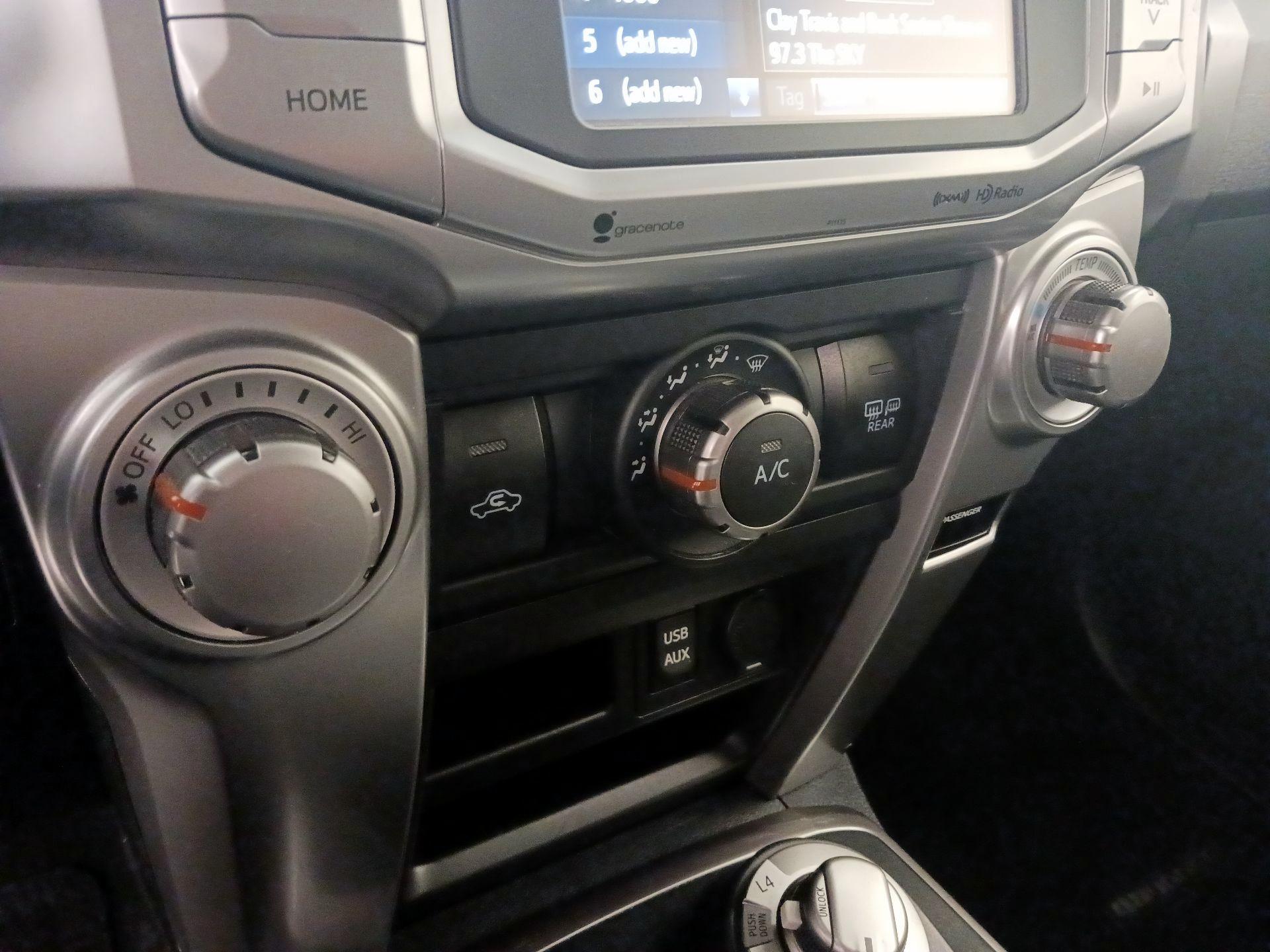 Thumbnail: 2018 Toyota 4Runner - 16