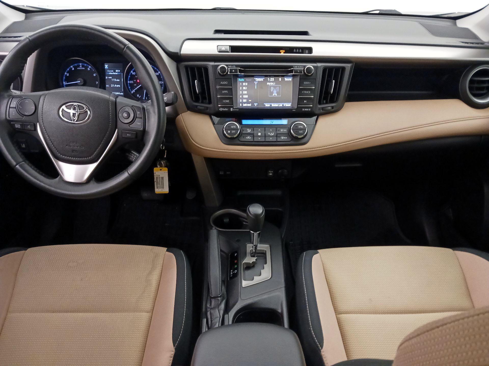 Thumbnail: 2017 Toyota RAV4 - 9