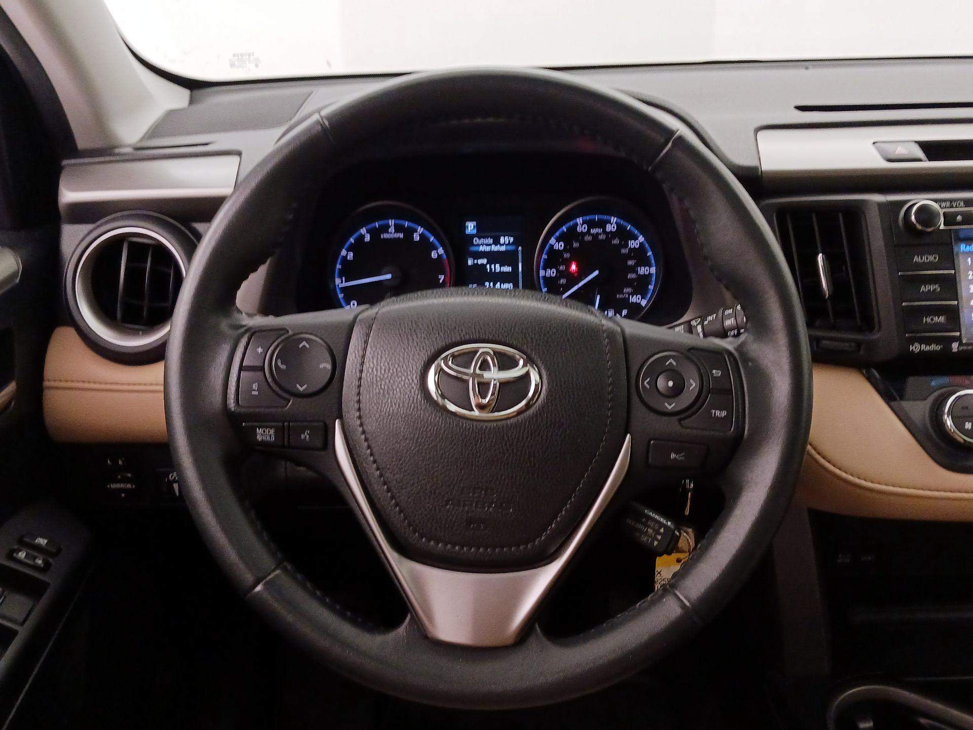 Thumbnail: 2017 Toyota RAV4 - 10
