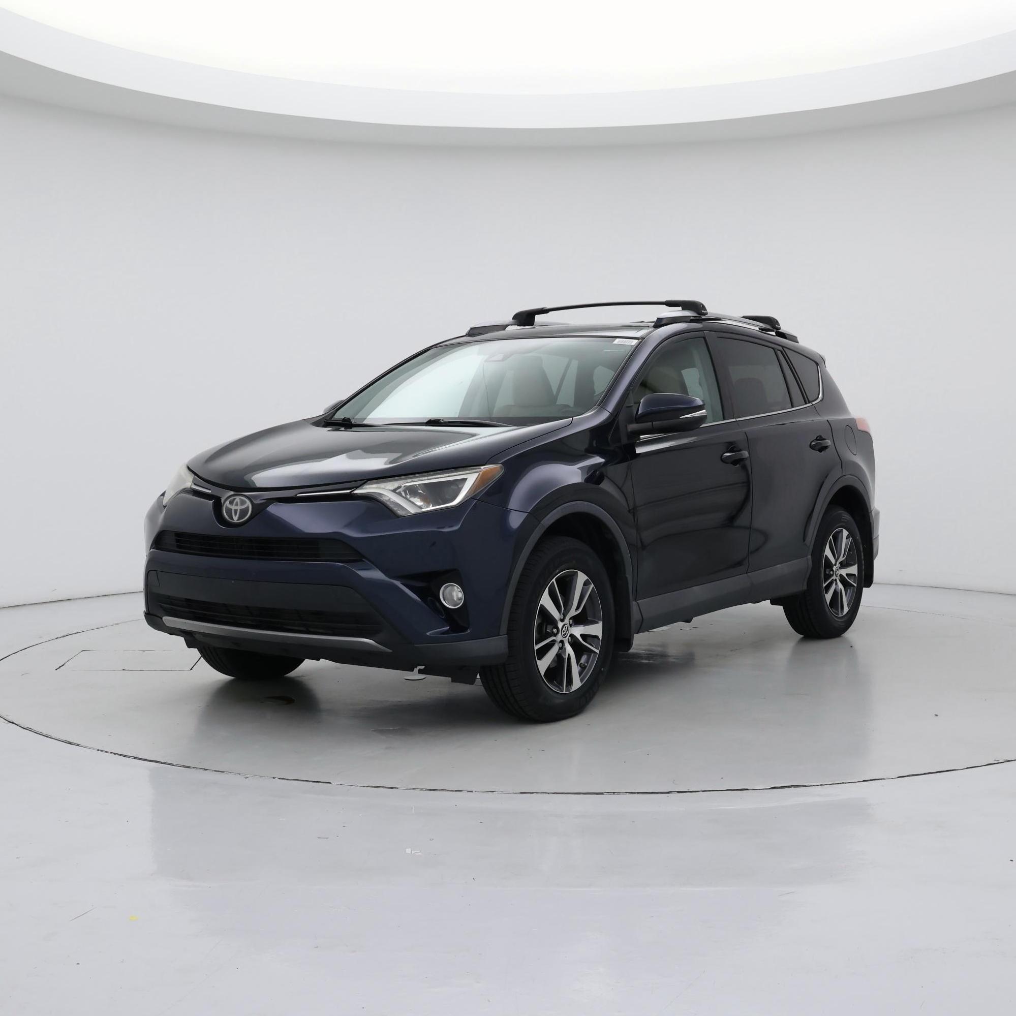 Thumbnail: 2017 Toyota RAV4 - 4