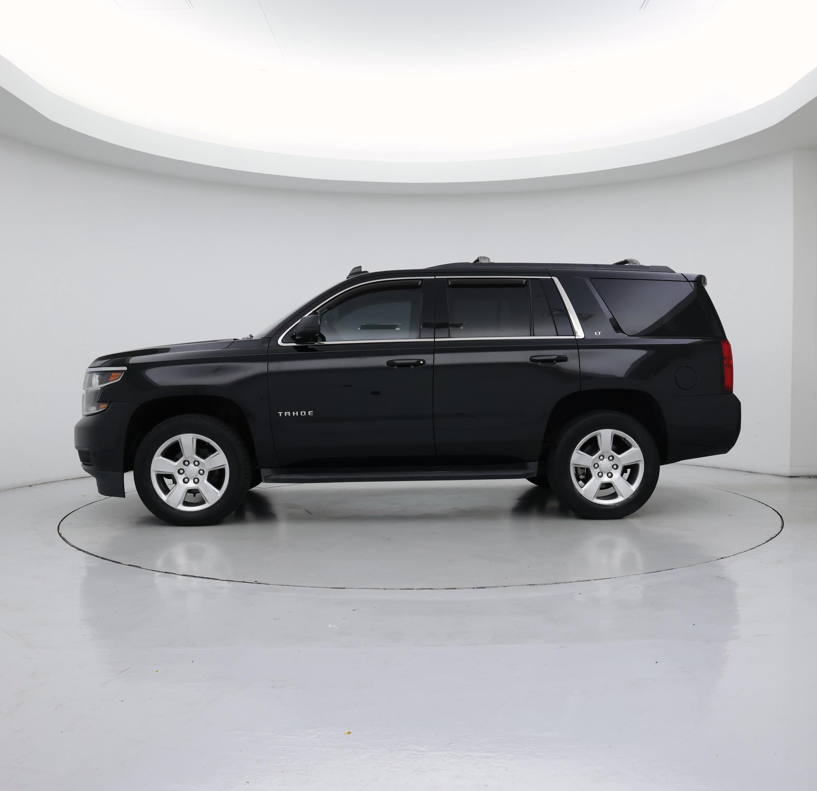 Thumbnail: 2016 Chevrolet Tahoe - 3