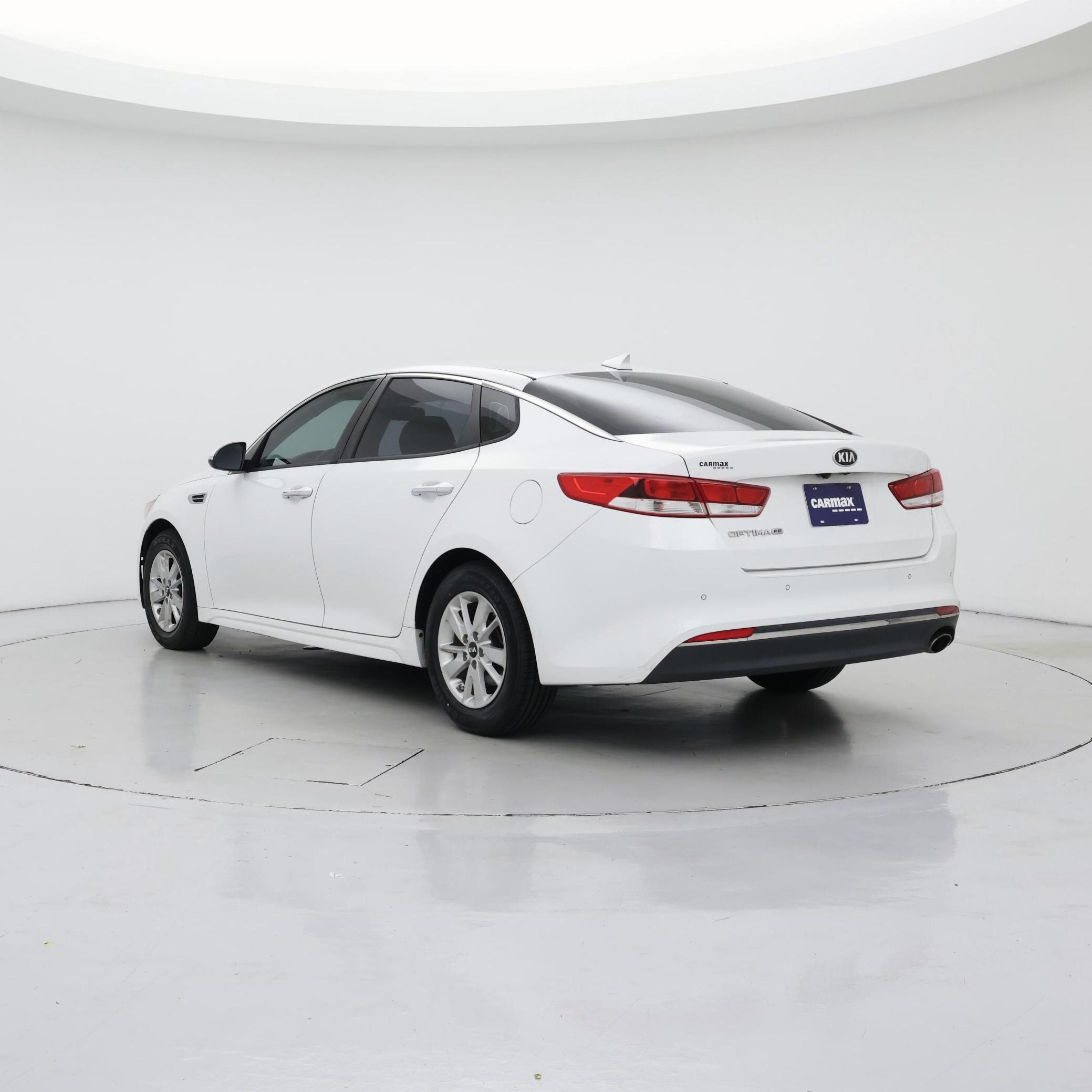 Thumbnail: 2018 Kia Optima - 2