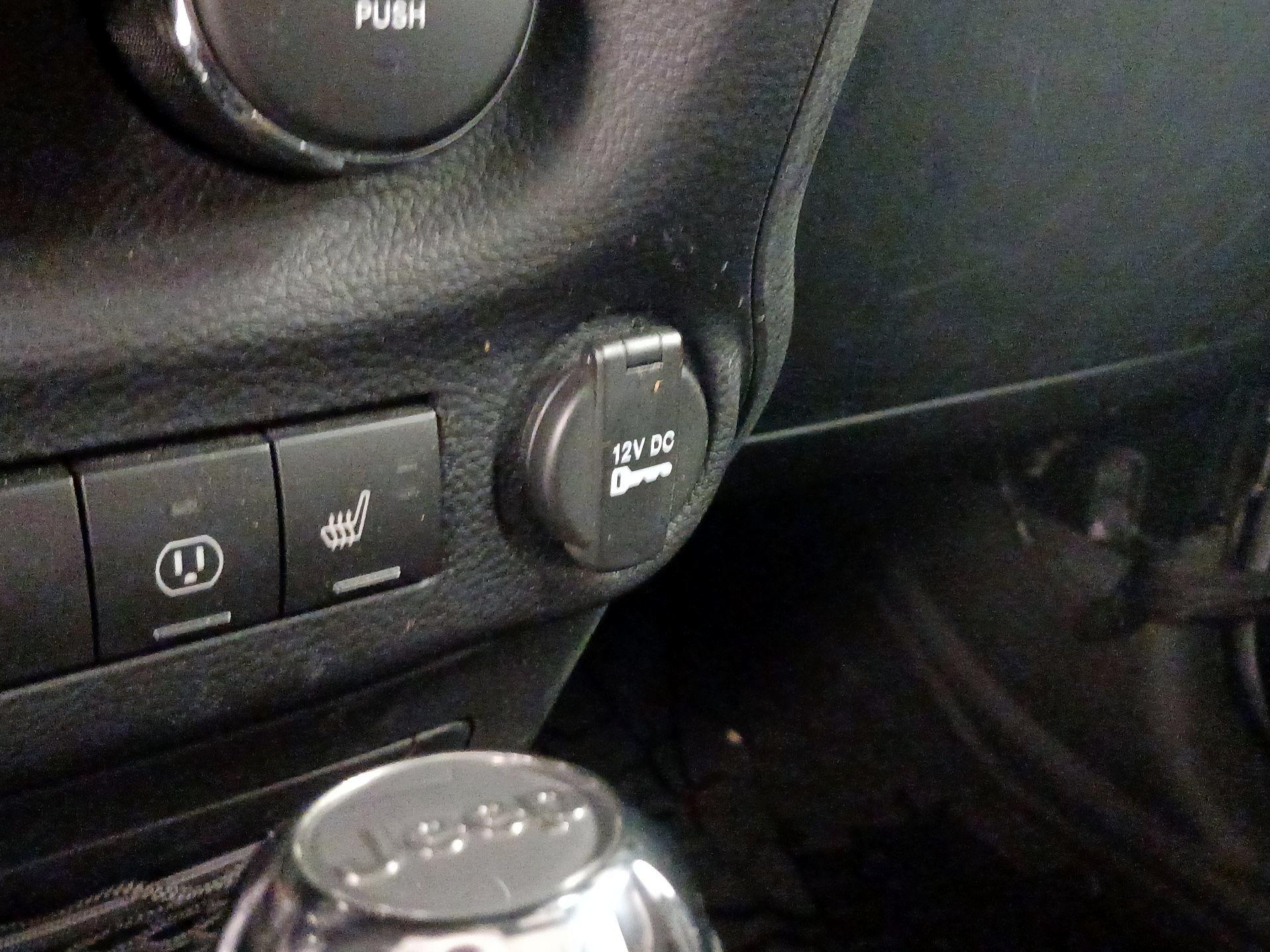 Thumbnail: 2016 Jeep Wrangler - 16
