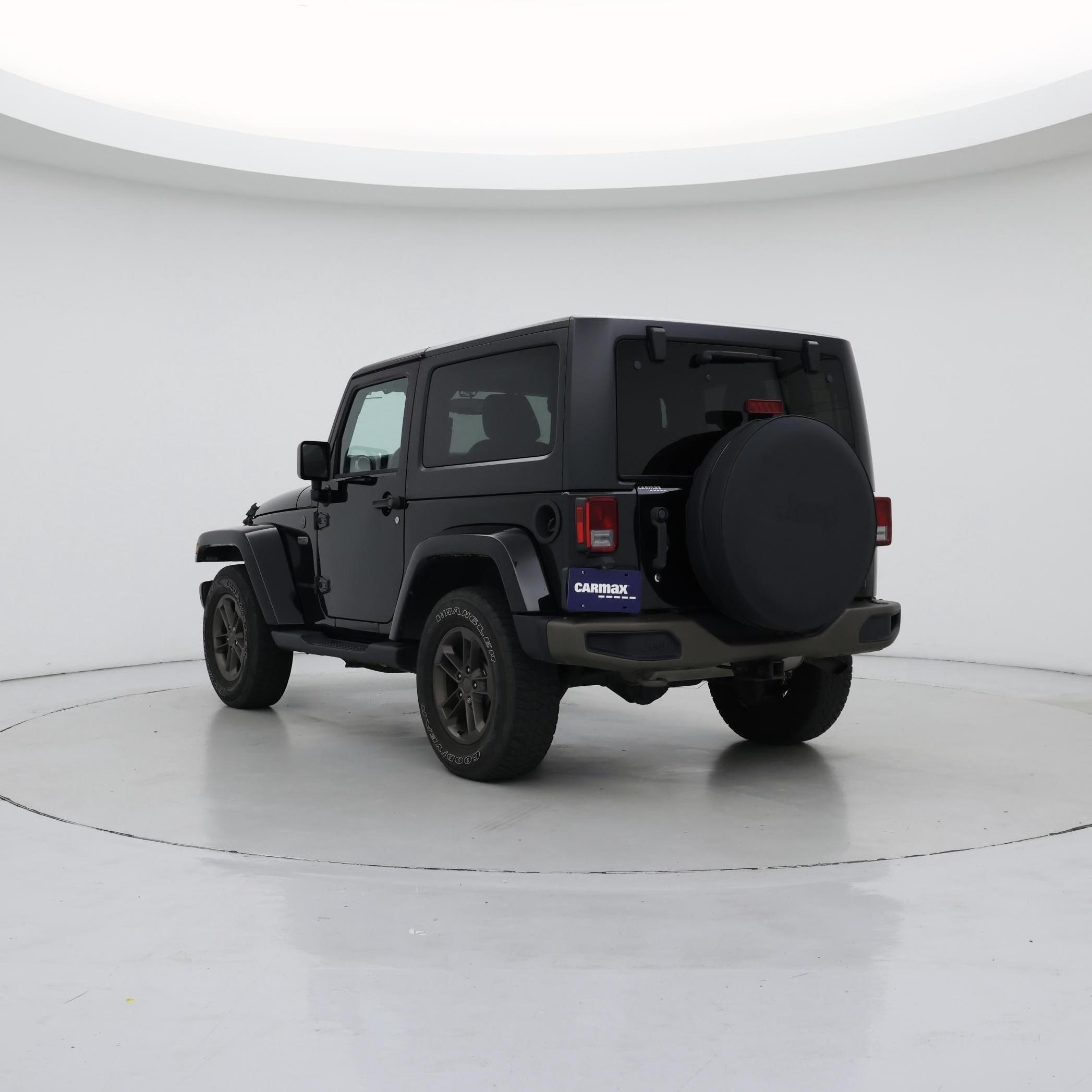 Thumbnail: 2016 Jeep Wrangler - 2