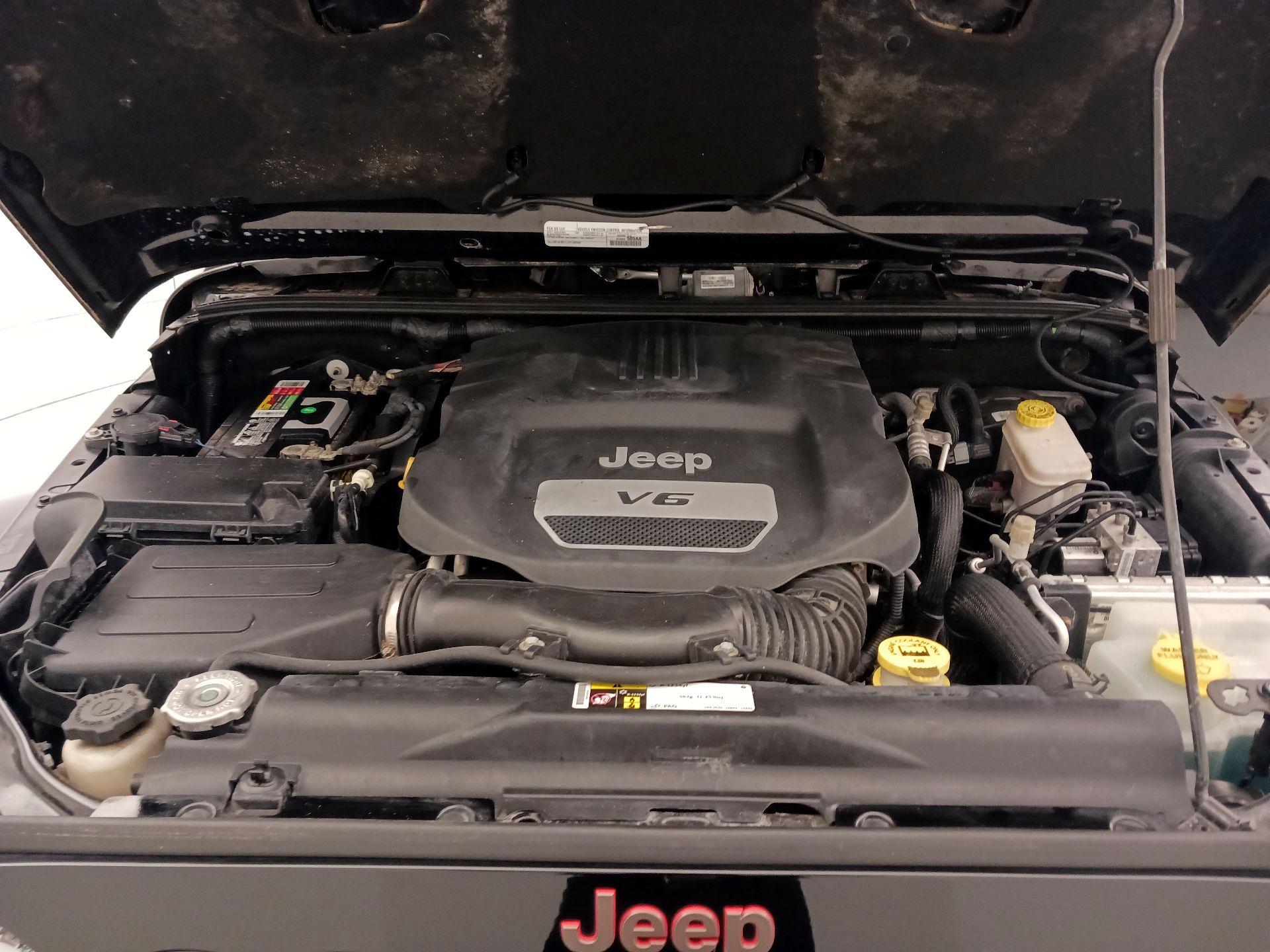 Thumbnail: 2016 Jeep Wrangler - 19