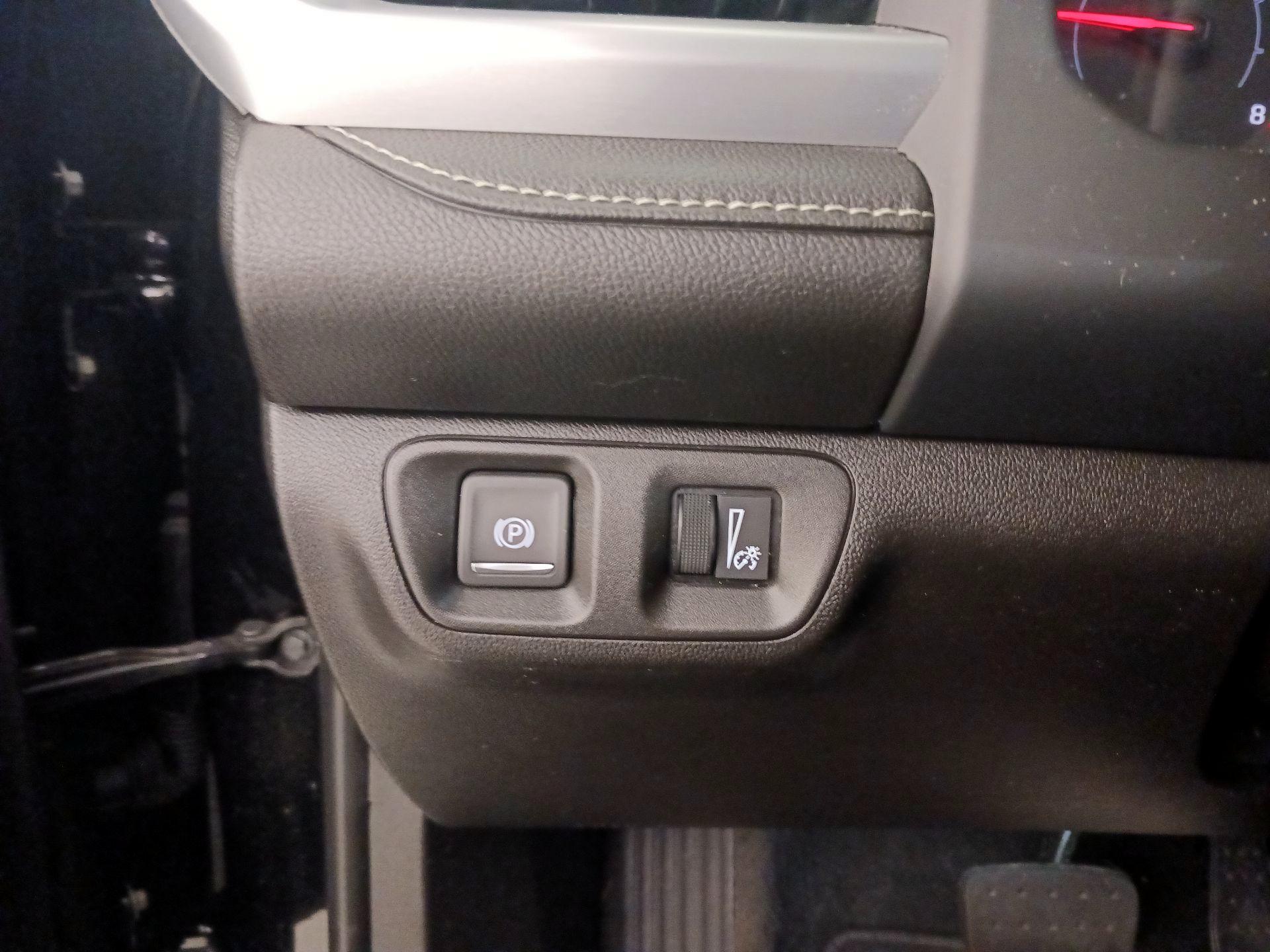 Thumbnail: 2023 GMC Acadia - 13