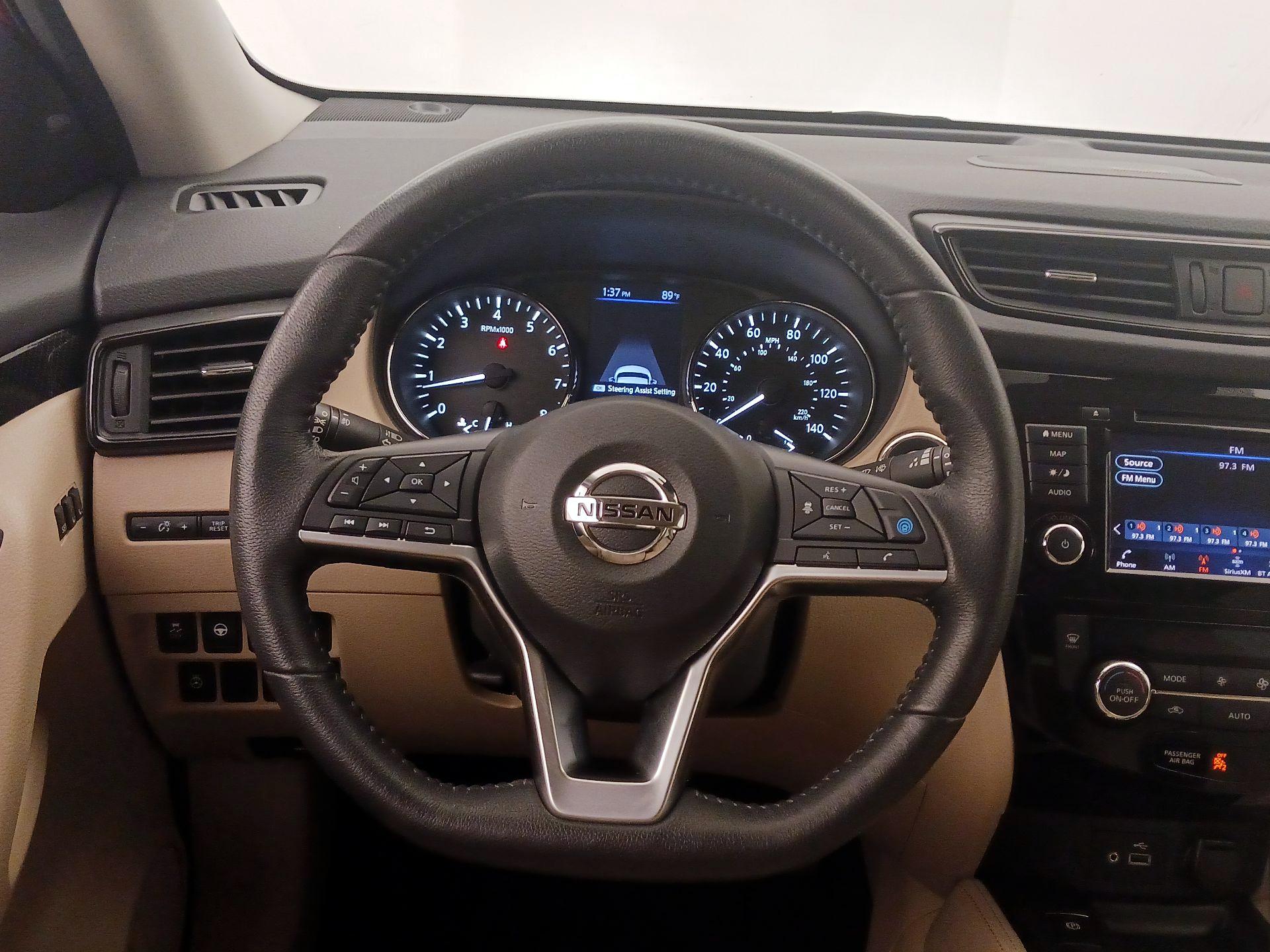 Thumbnail: 2020 Nissan Rogue - 10