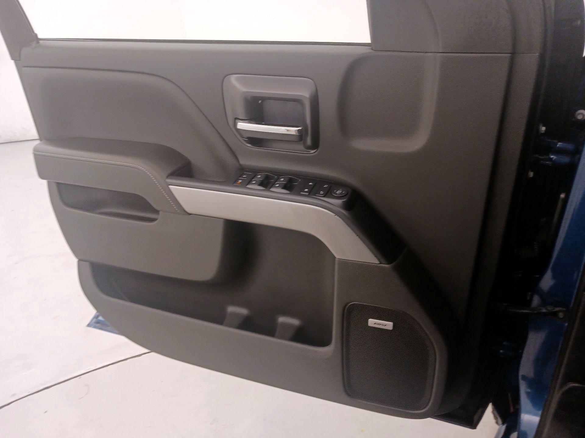 Thumbnail: 2015 Chevrolet Silverado 2500 - 12