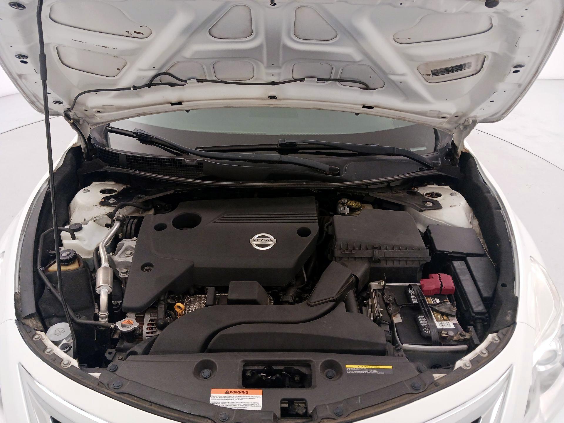 Thumbnail: 2014 Nissan Altima - 20