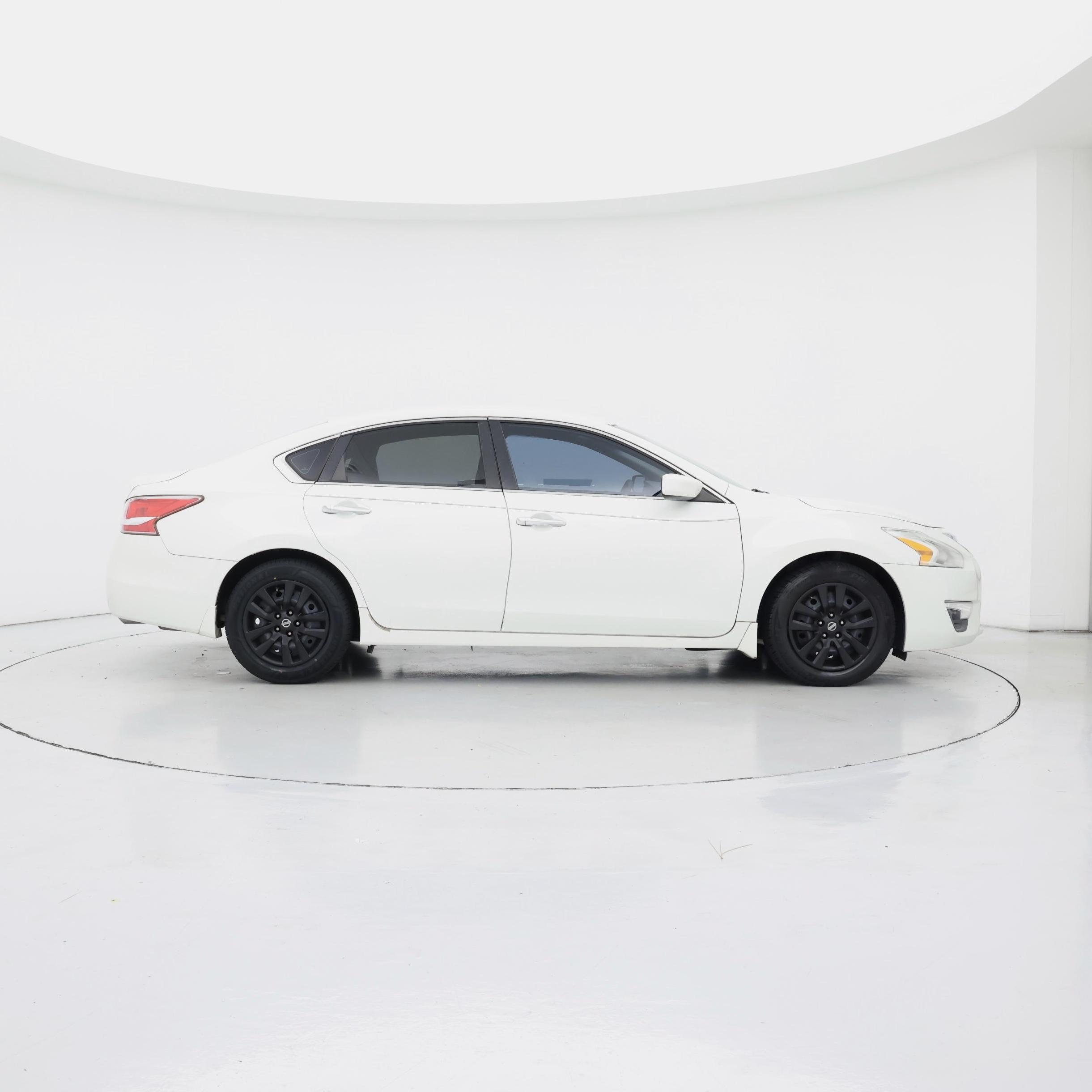 Thumbnail: 2014 Nissan Altima - 7