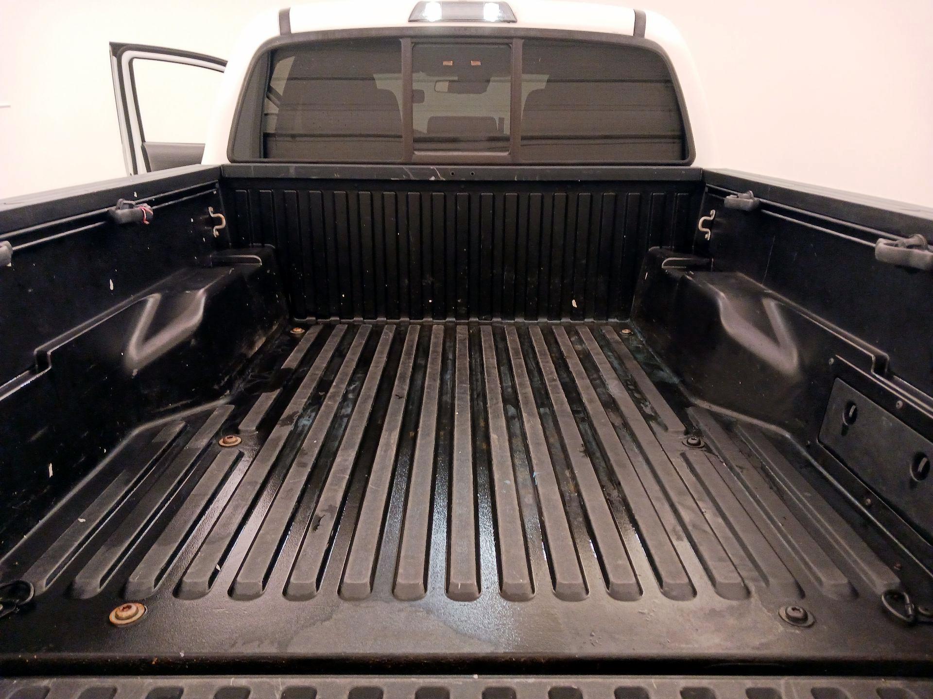 Thumbnail: 2020 Toyota Tacoma - 20